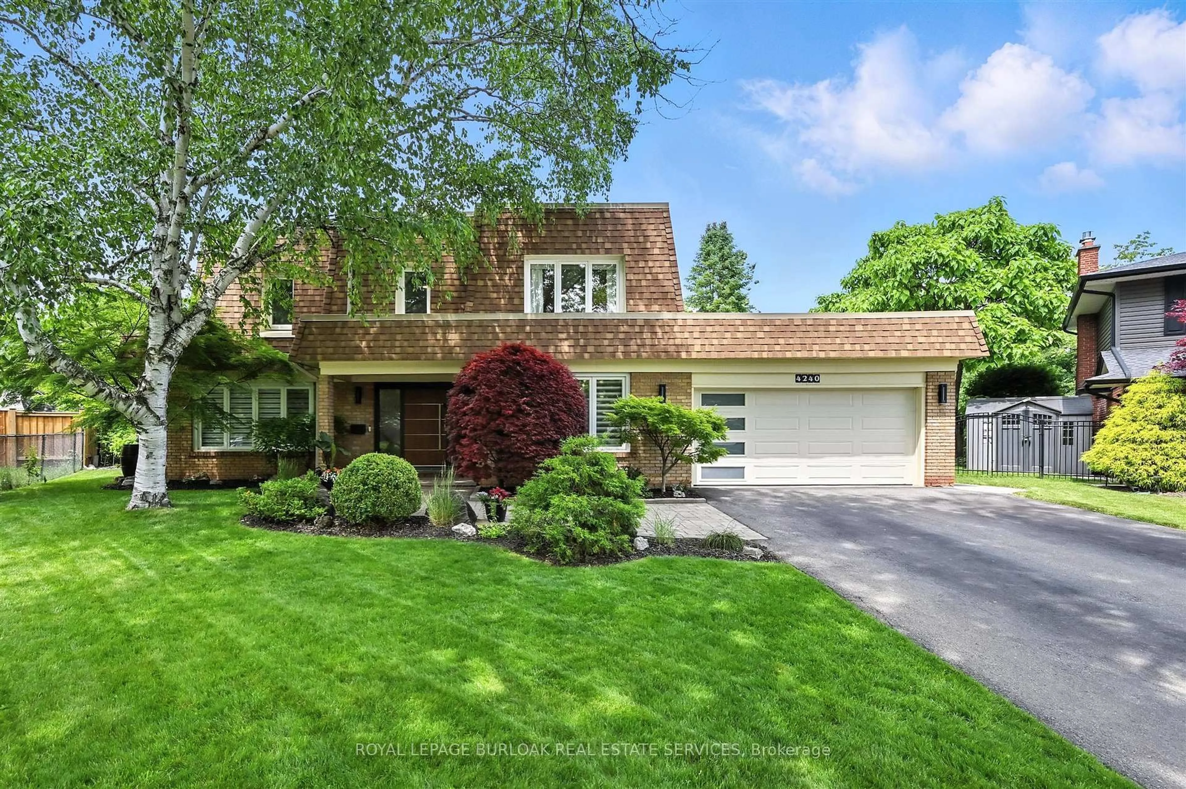 Home with brick exterior material, street for 4240 Dunvegan Rd, Burlington Ontario L7L 1P8