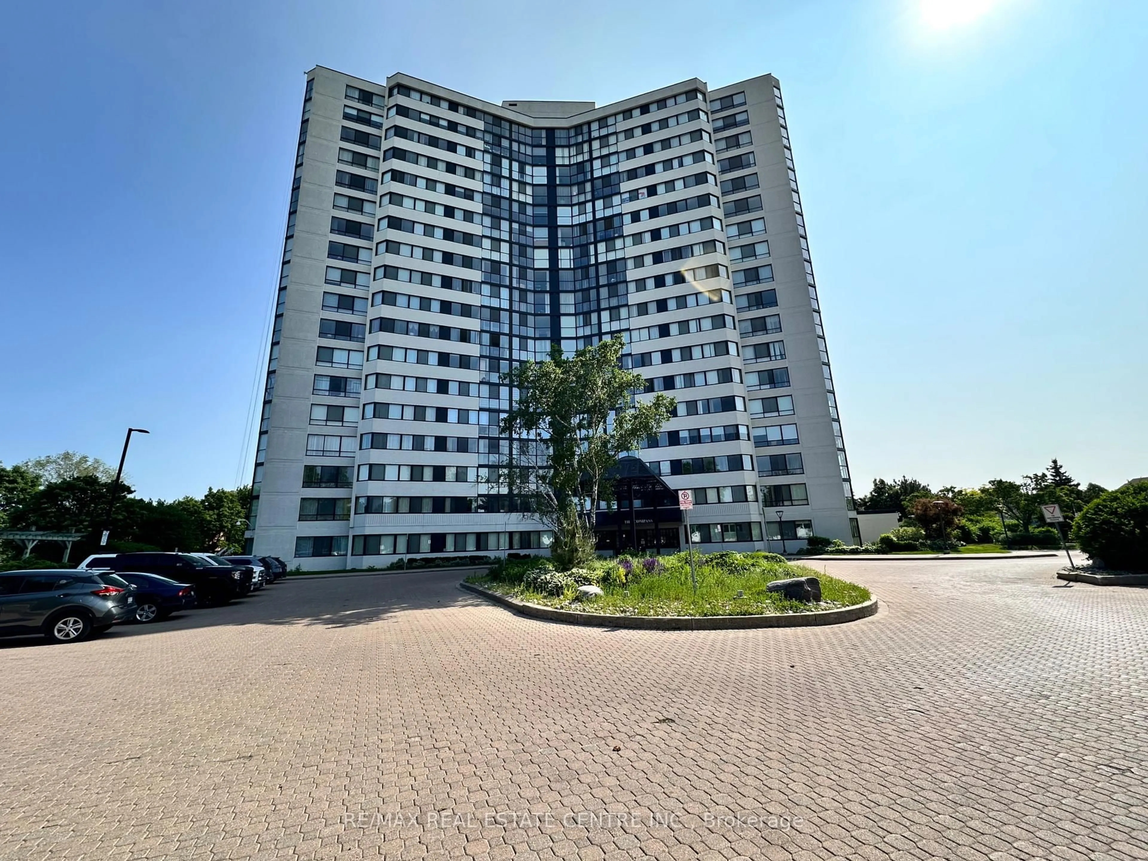 Unknown for 1360 Rathburn Rd #302, Mississauga Ontario L4W 4H4