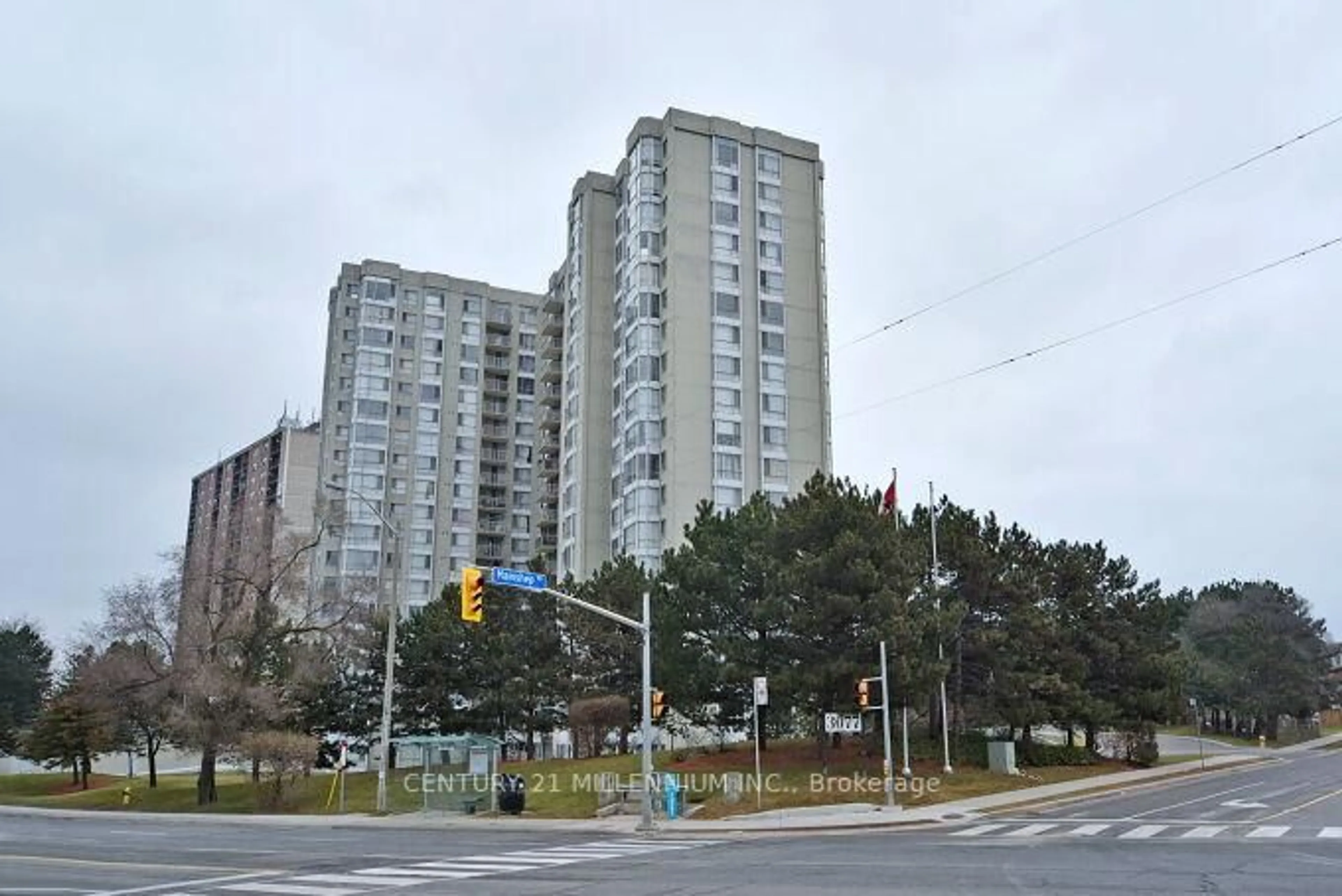 Unknown for 3077 Weston Rd #304, Toronto Ontario M9M 3A1
