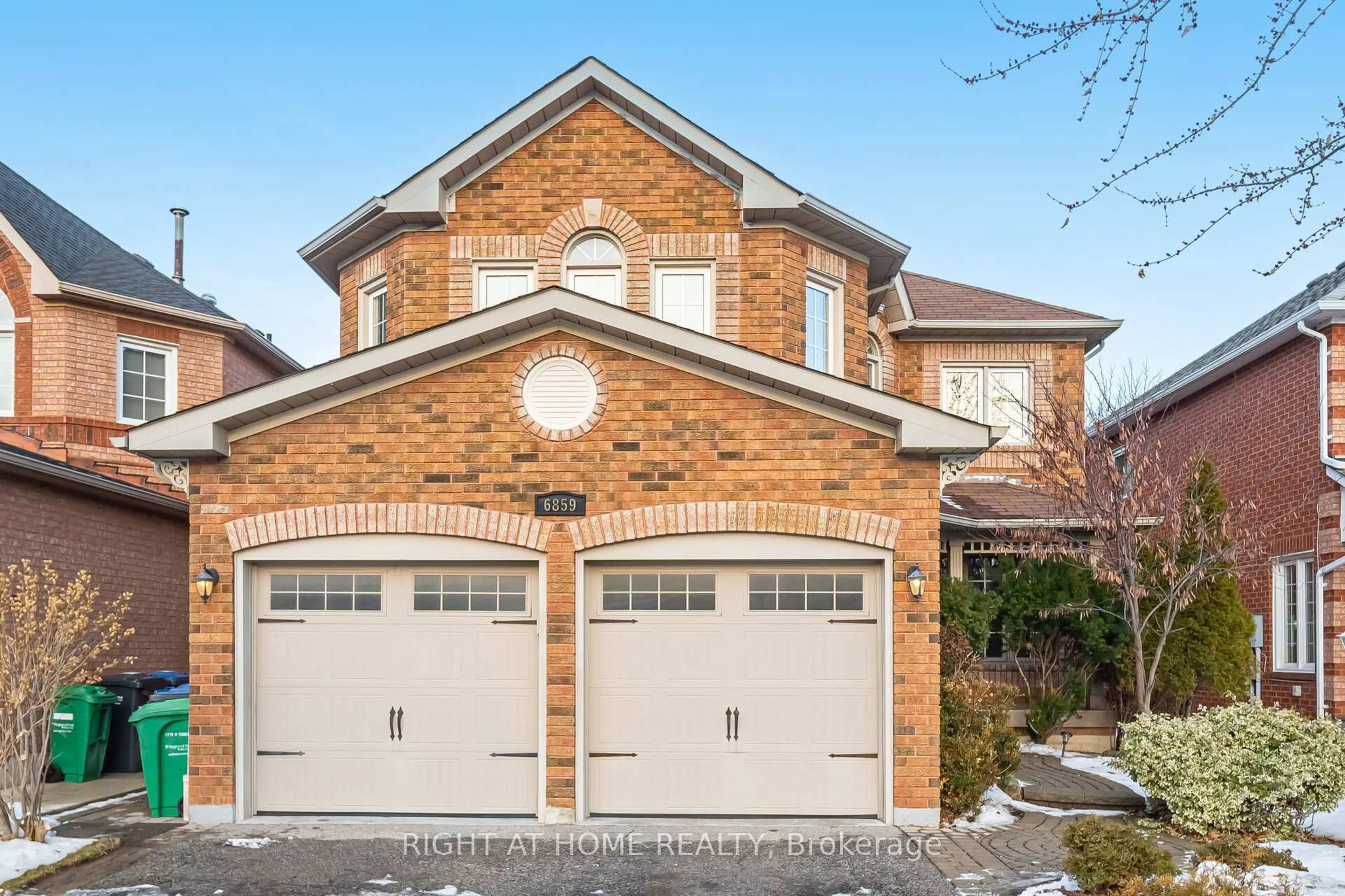Home with brick exterior material, street for 6859 Gracefield Dr, Mississauga Ontario L5N 6T6