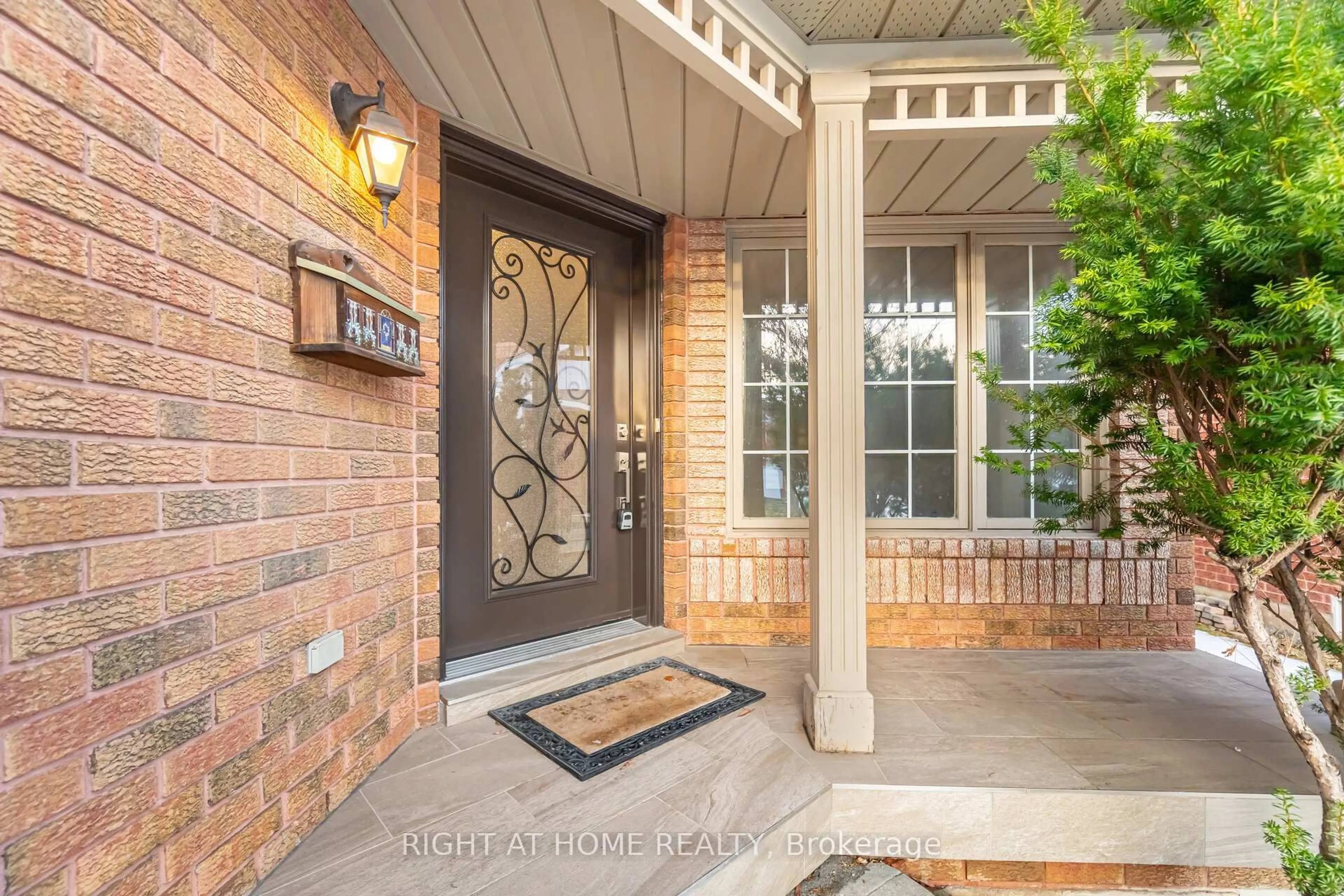 Unknown for 6859 Gracefield Dr, Mississauga Ontario L5N 6T6