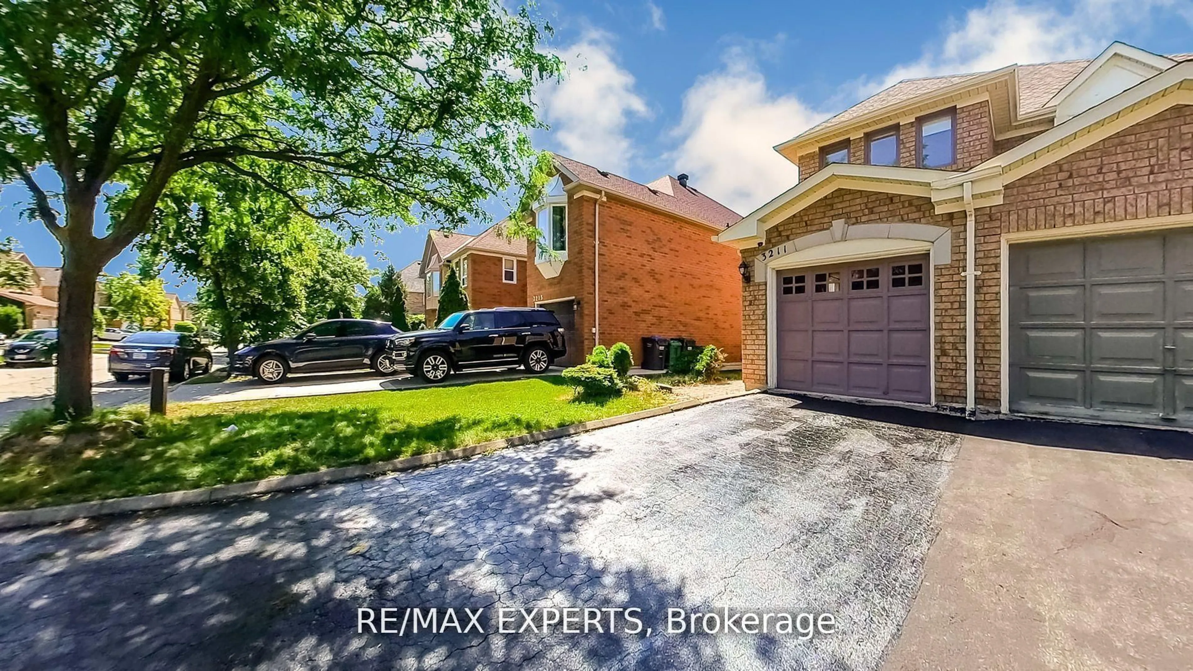 Home with brick exterior material, street for 3211 Coralbean Pl, Mississauga Ontario L5N 7C9