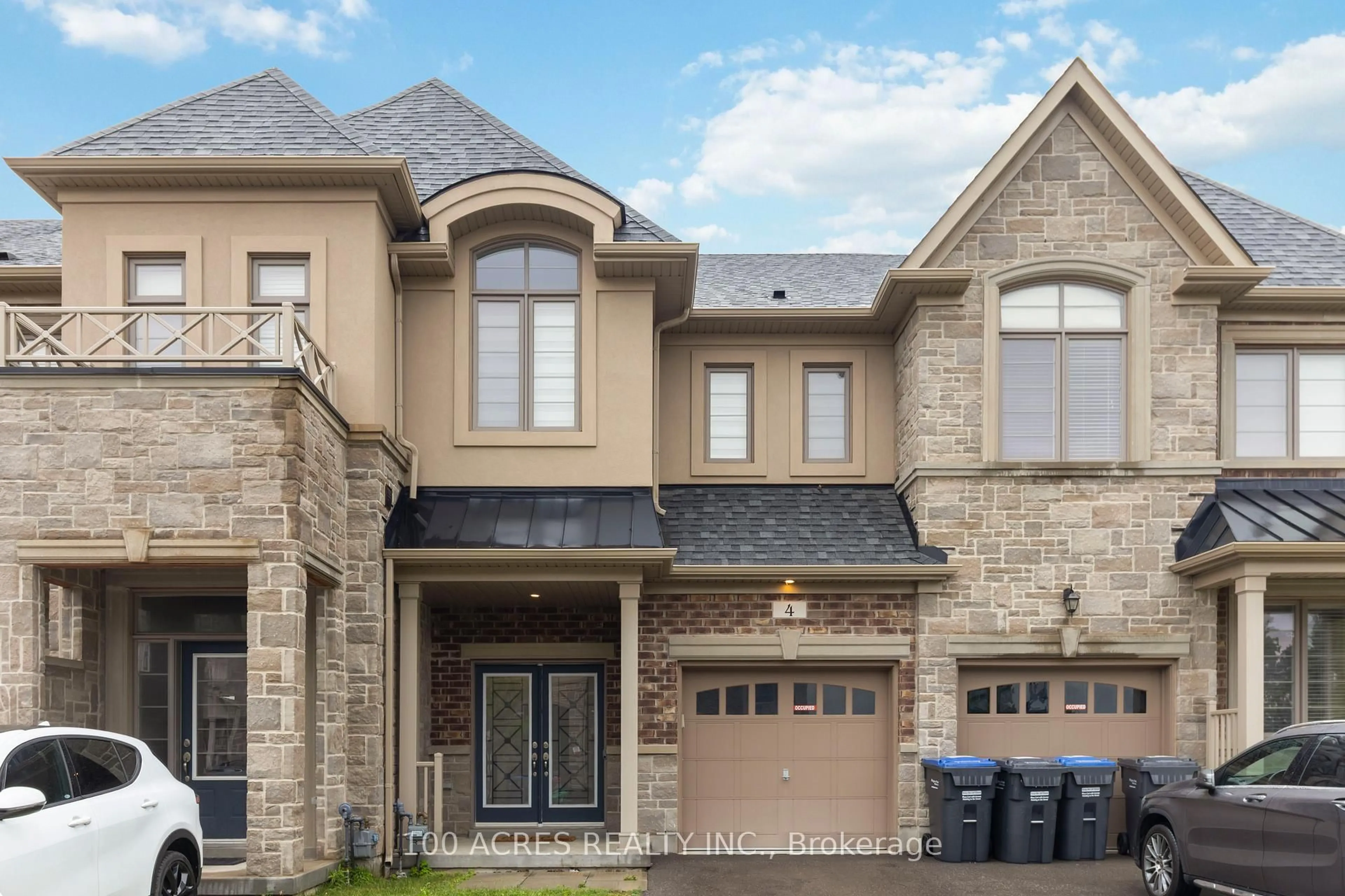 Home with brick exterior material, street for 4 Dalbeattie Dr, Brampton Ontario L6Y 6H6