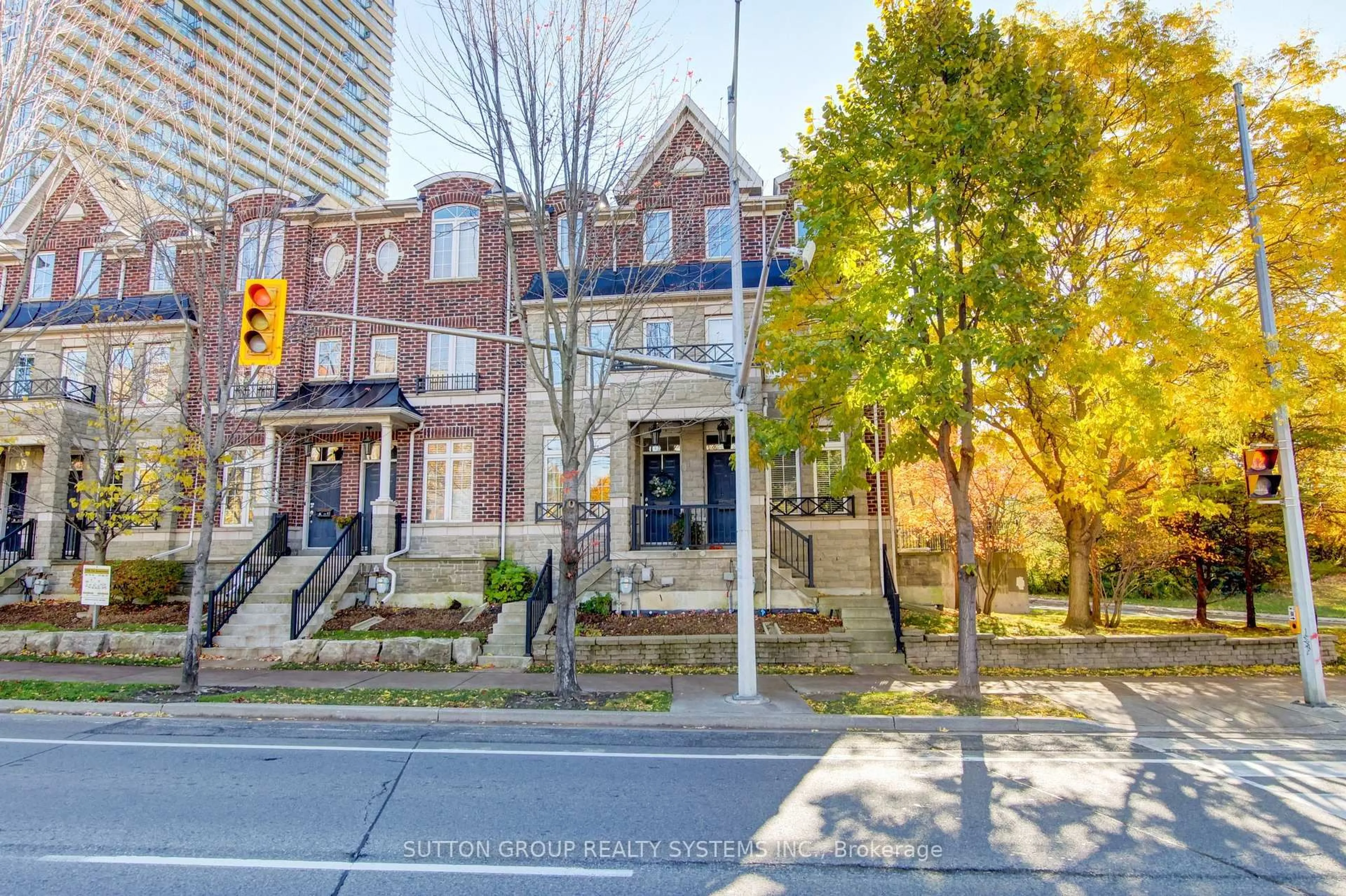 Home with brick exterior material, street for 119b The Queensway #85, Toronto Ontario M6S 5B7