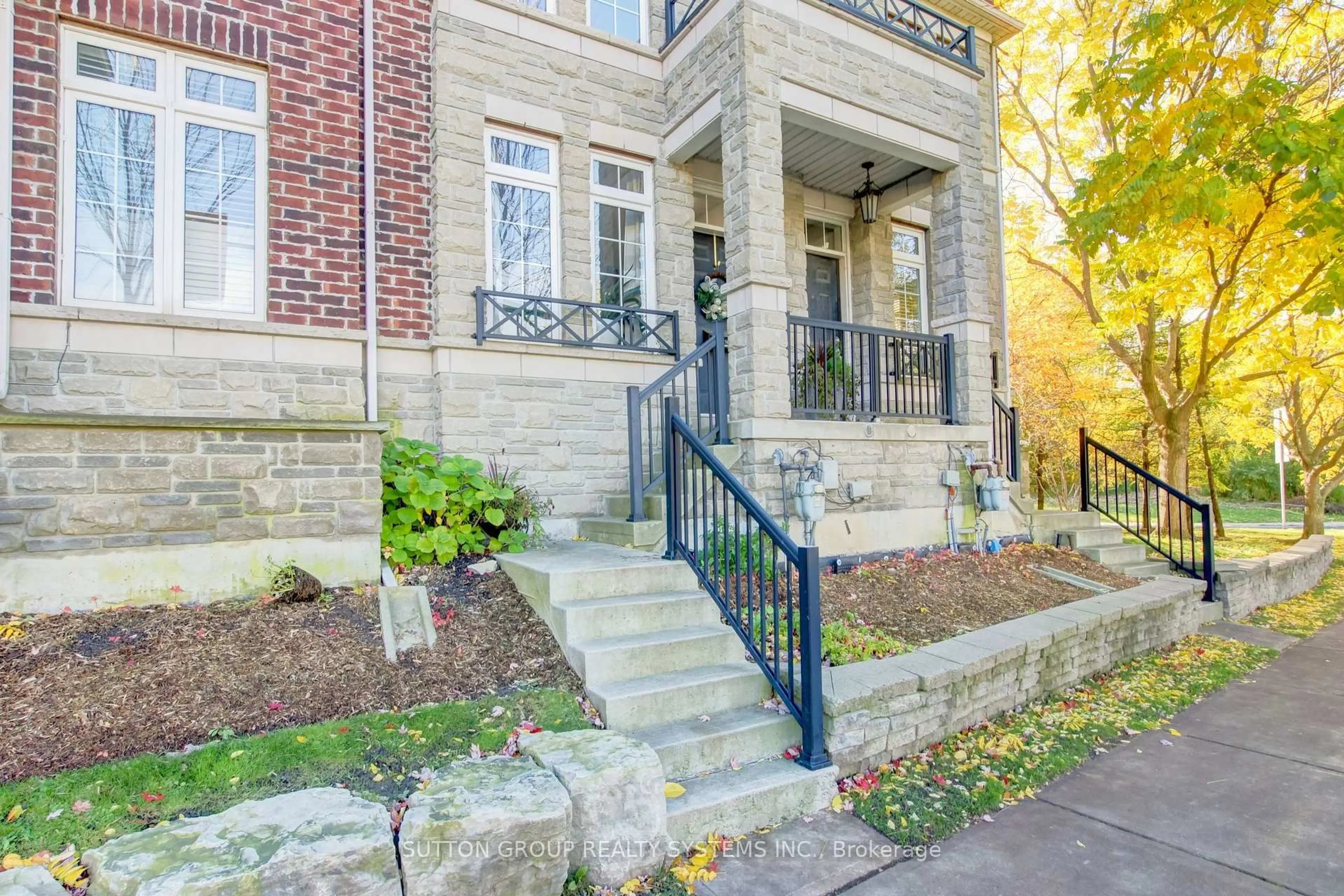 Home with brick exterior material, street for 119b The Queensway #85, Toronto Ontario M6S 5B7