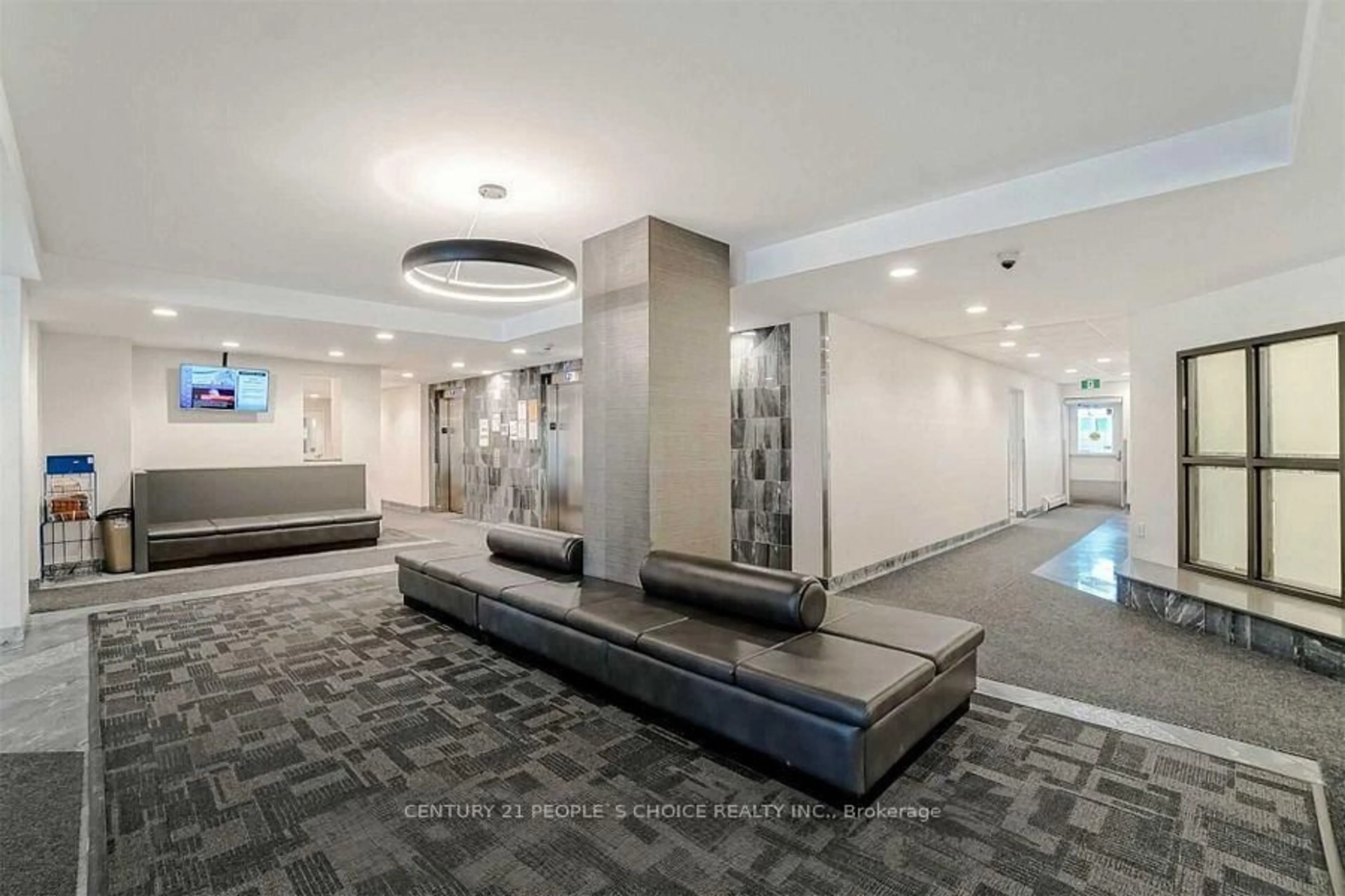 Lobby for 350 Webb Dr #2010, Mississauga Ontario L5B 3W4