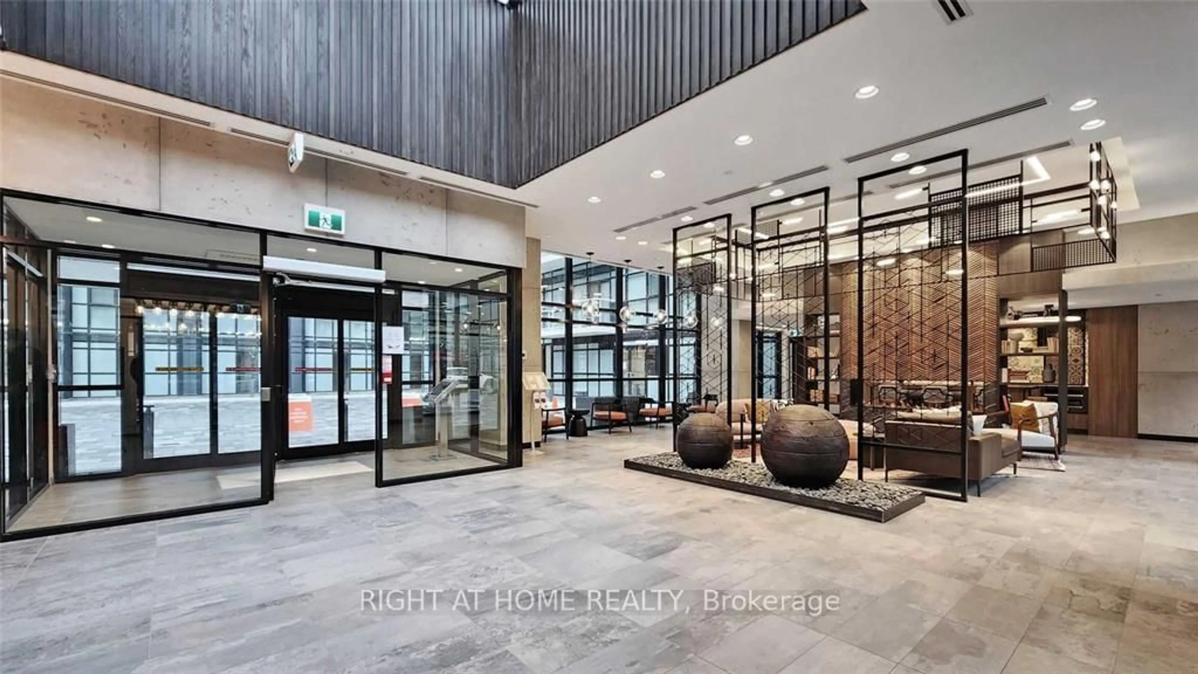 Indoor foyer for 251 Manitoba St #2906, Toronto Ontario M8Y 0B3