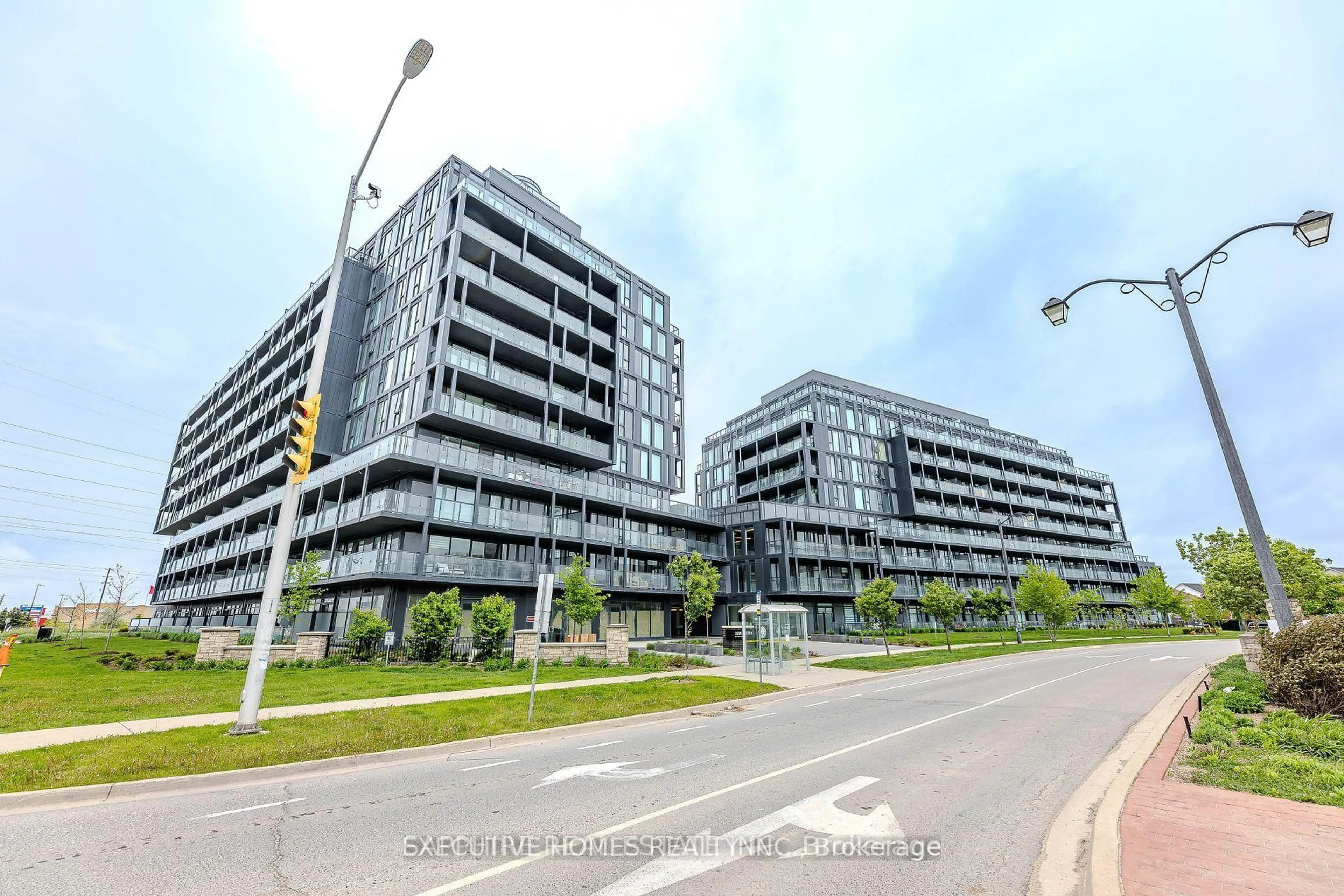 Blurry image for 3210 Dakota Common #A 712, Burlington Ontario L7M 2A8