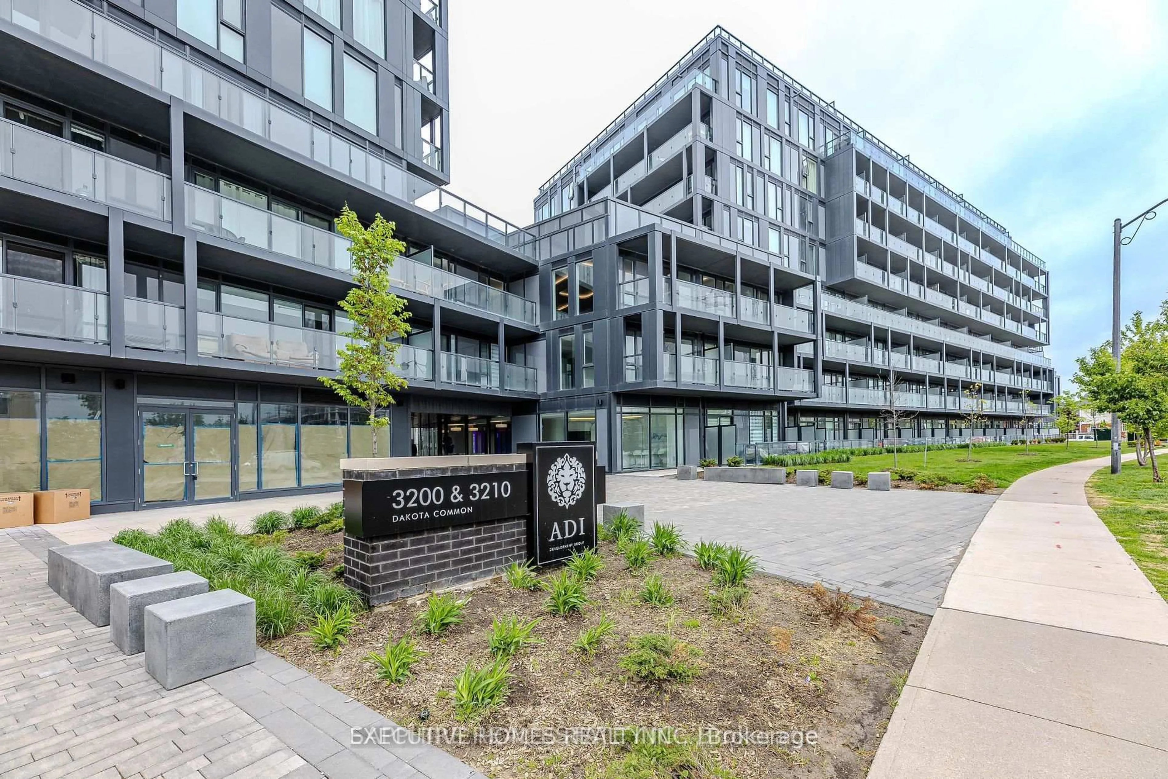 Unknown for 3210 Dakota Common #A 712, Burlington Ontario L7M 2A8