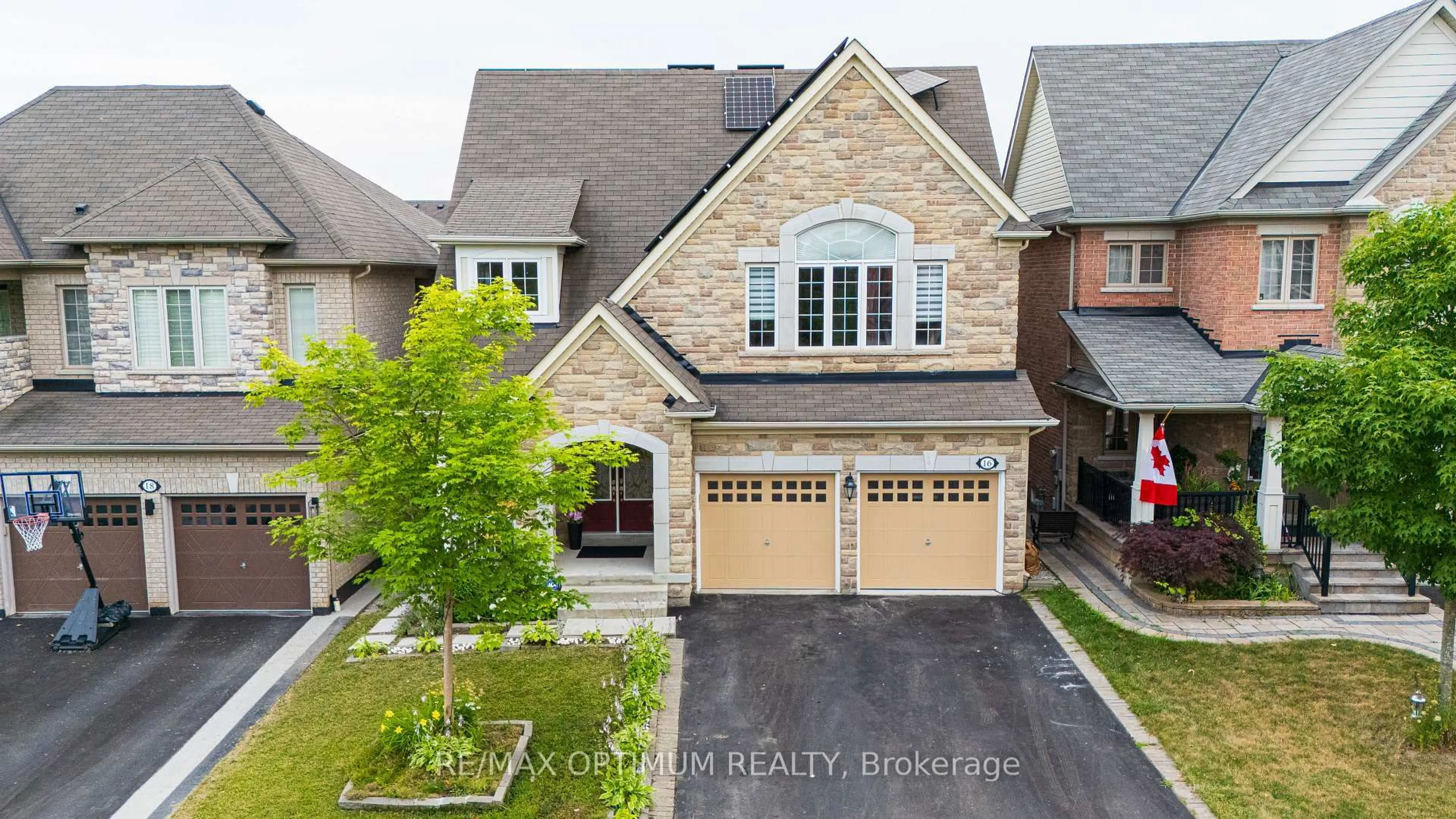 Home with brick exterior material, street for 16 Ashcreek Dr, Brampton Ontario L6Y 3A7