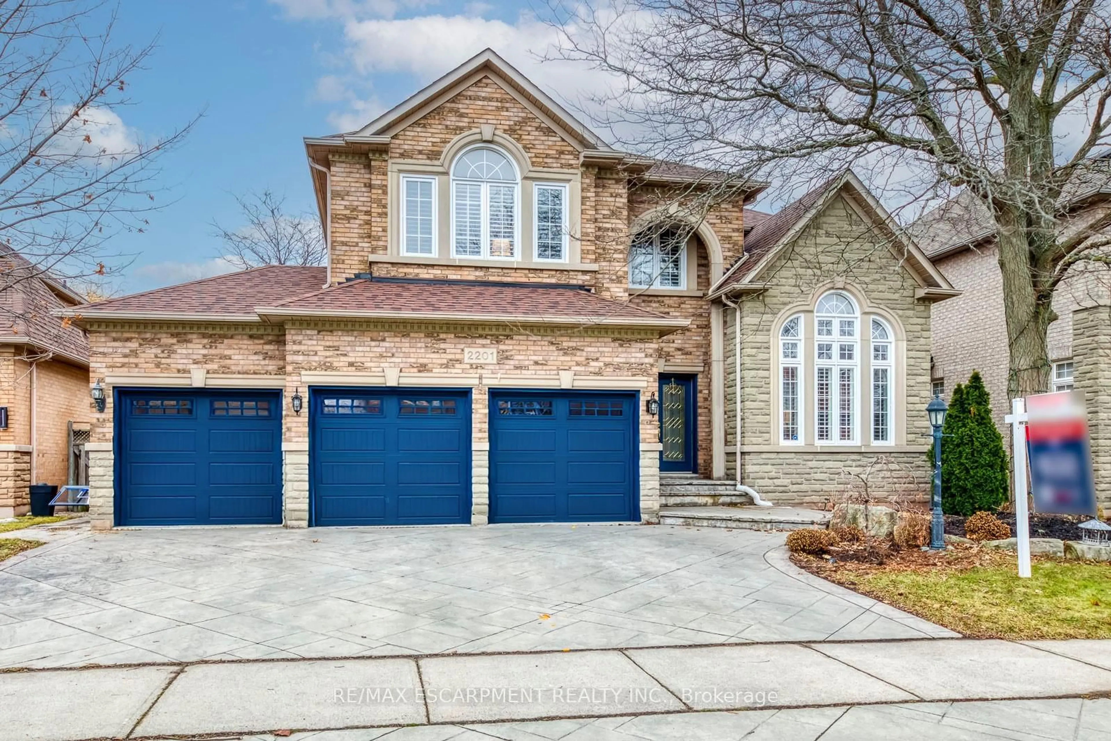 Home with brick exterior material, street for 2201 Galloway Dr, Oakville Ontario L6H 5M1