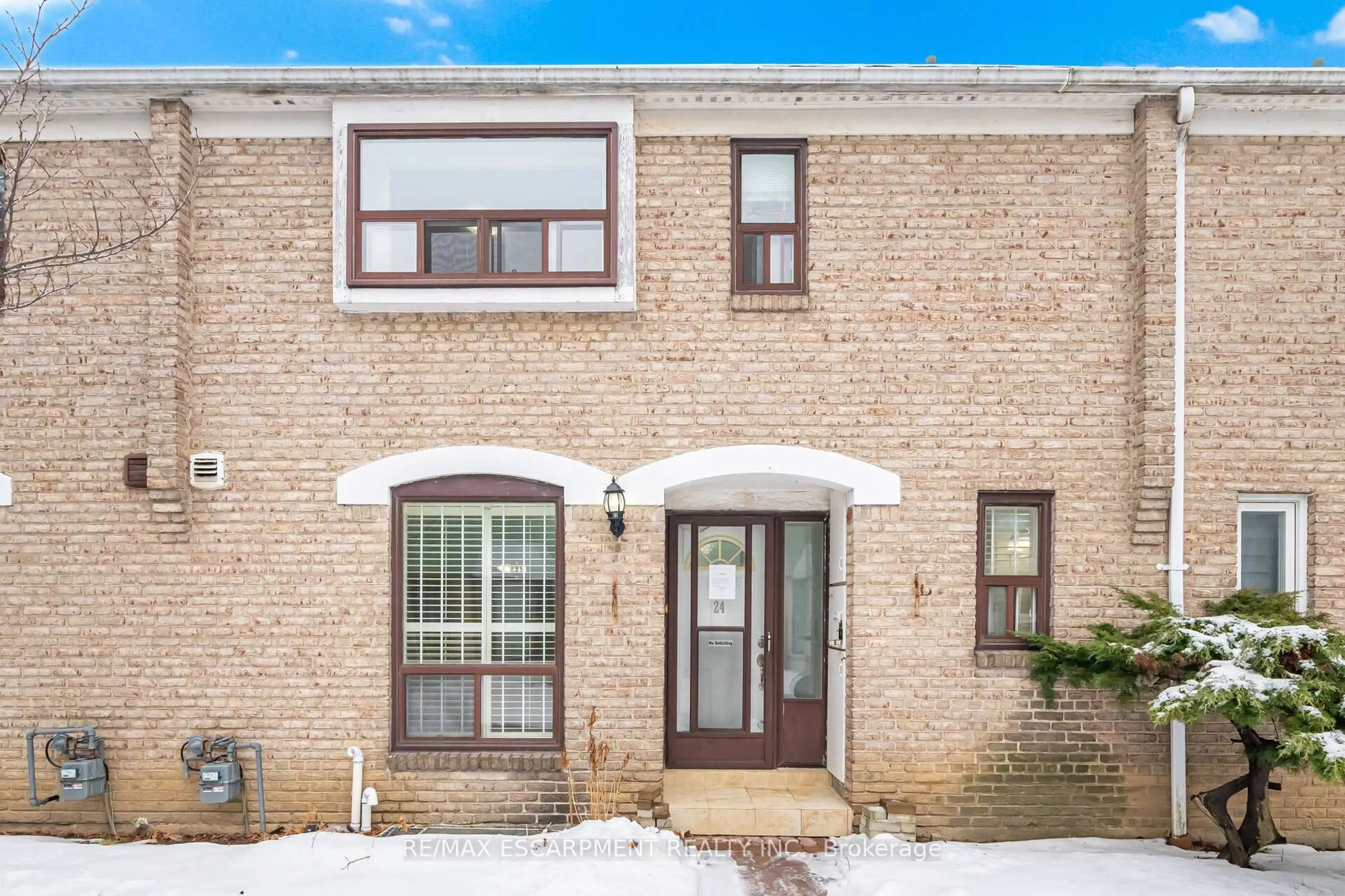 Home with brick exterior material, street for 25 Gosford Blvd #24, Toronto Ontario M3N 2G7