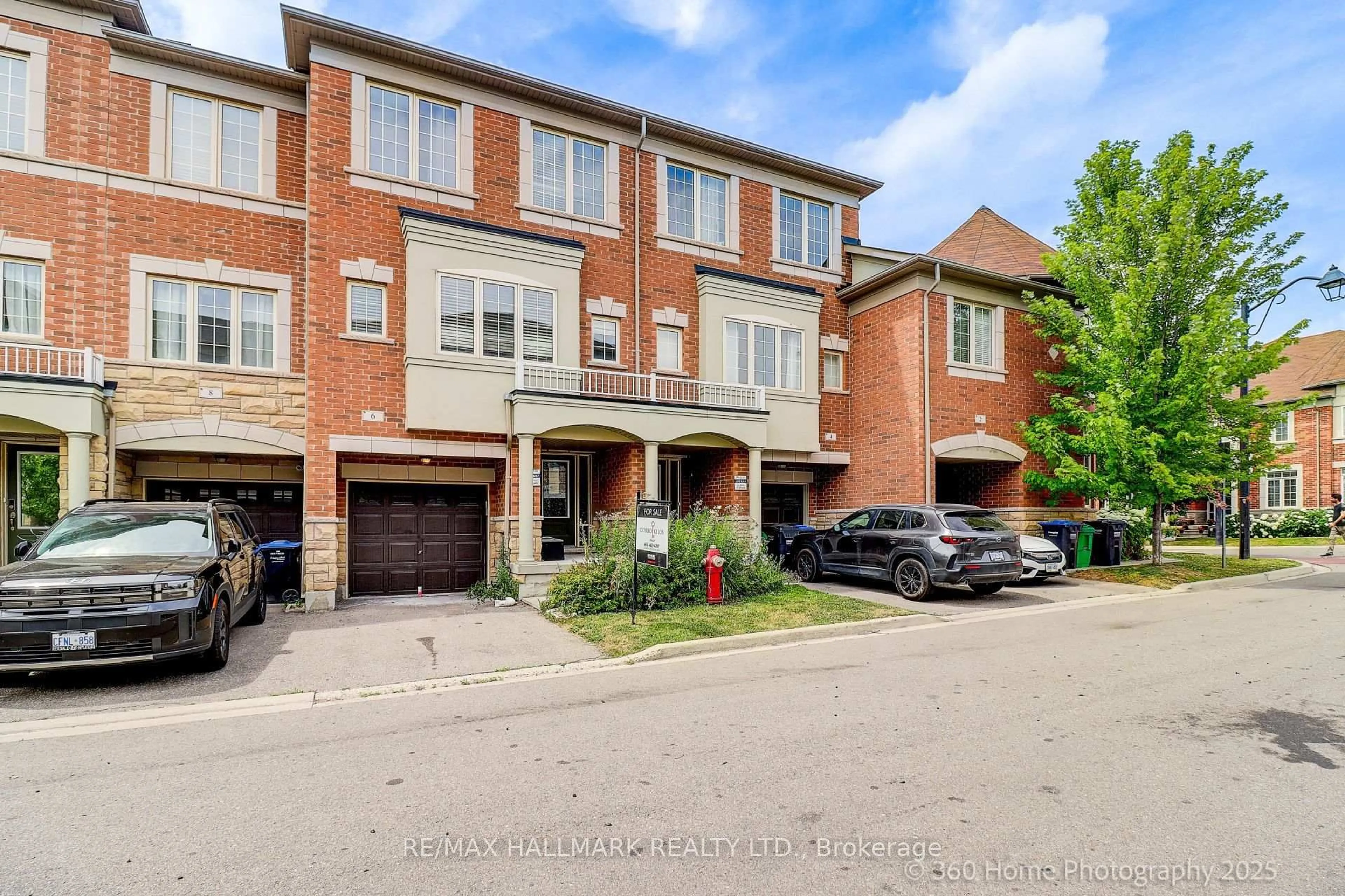 A pic from outside/outdoor area/front of a property/back of a property/a pic from drone, street for 6 Aspen Hills Rd, Brampton Ontario L6Y 6E3