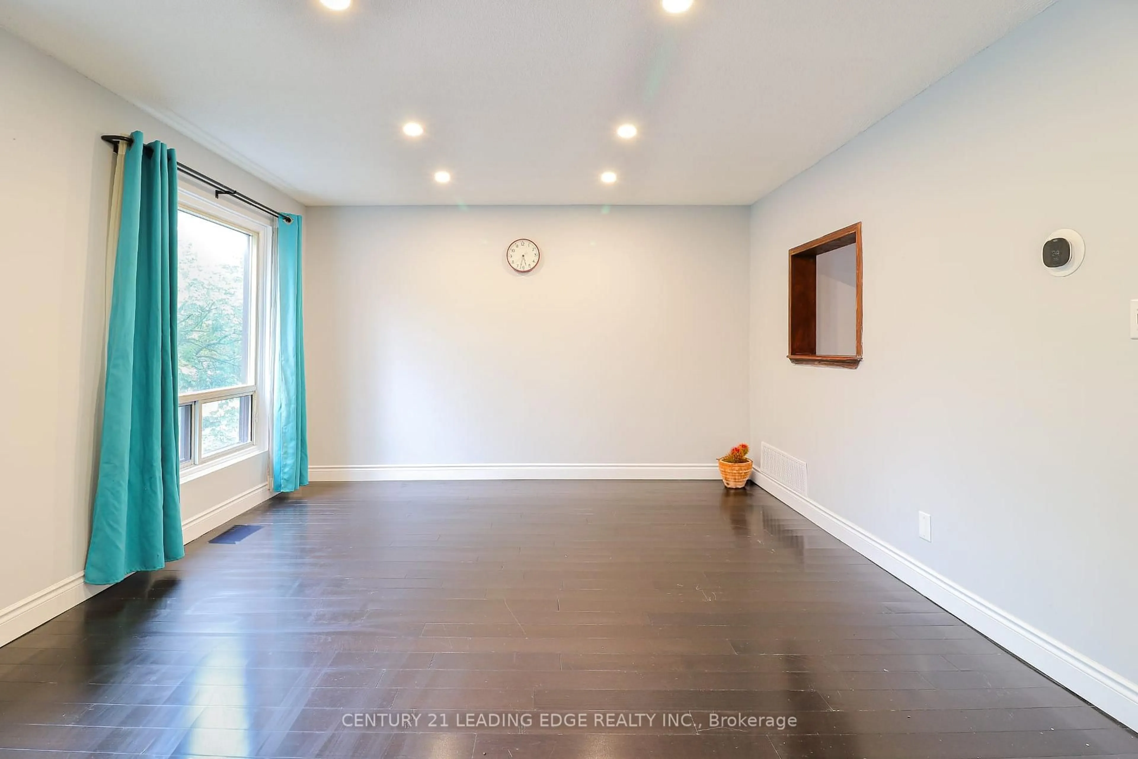 A pic of a room for 2 Carleton Pl #2, Brampton Ontario L6T 3Z4