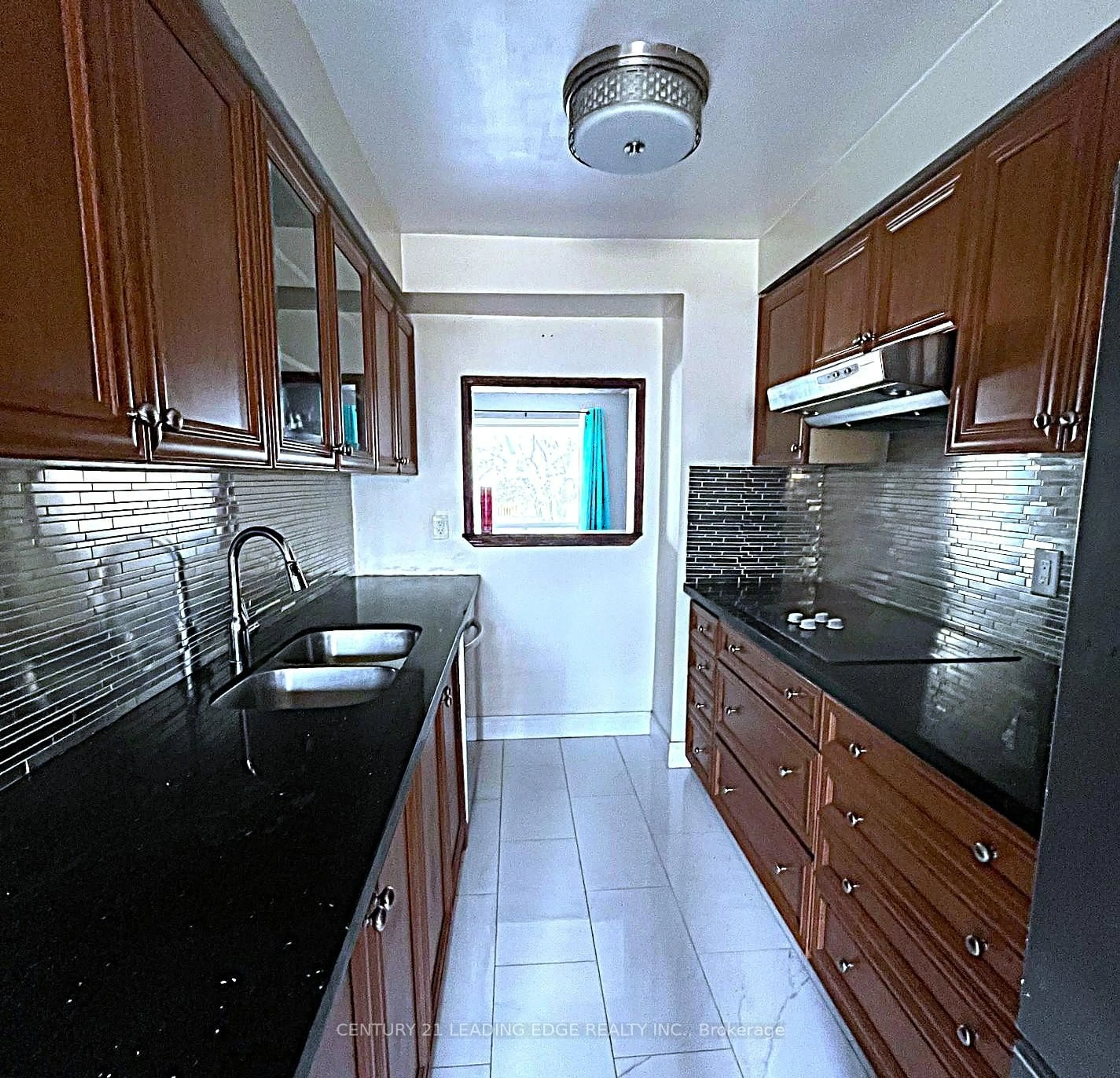 Standard kitchen, ceramic/tile floor for 2 Carleton Pl #2, Brampton Ontario L6T 3Z4