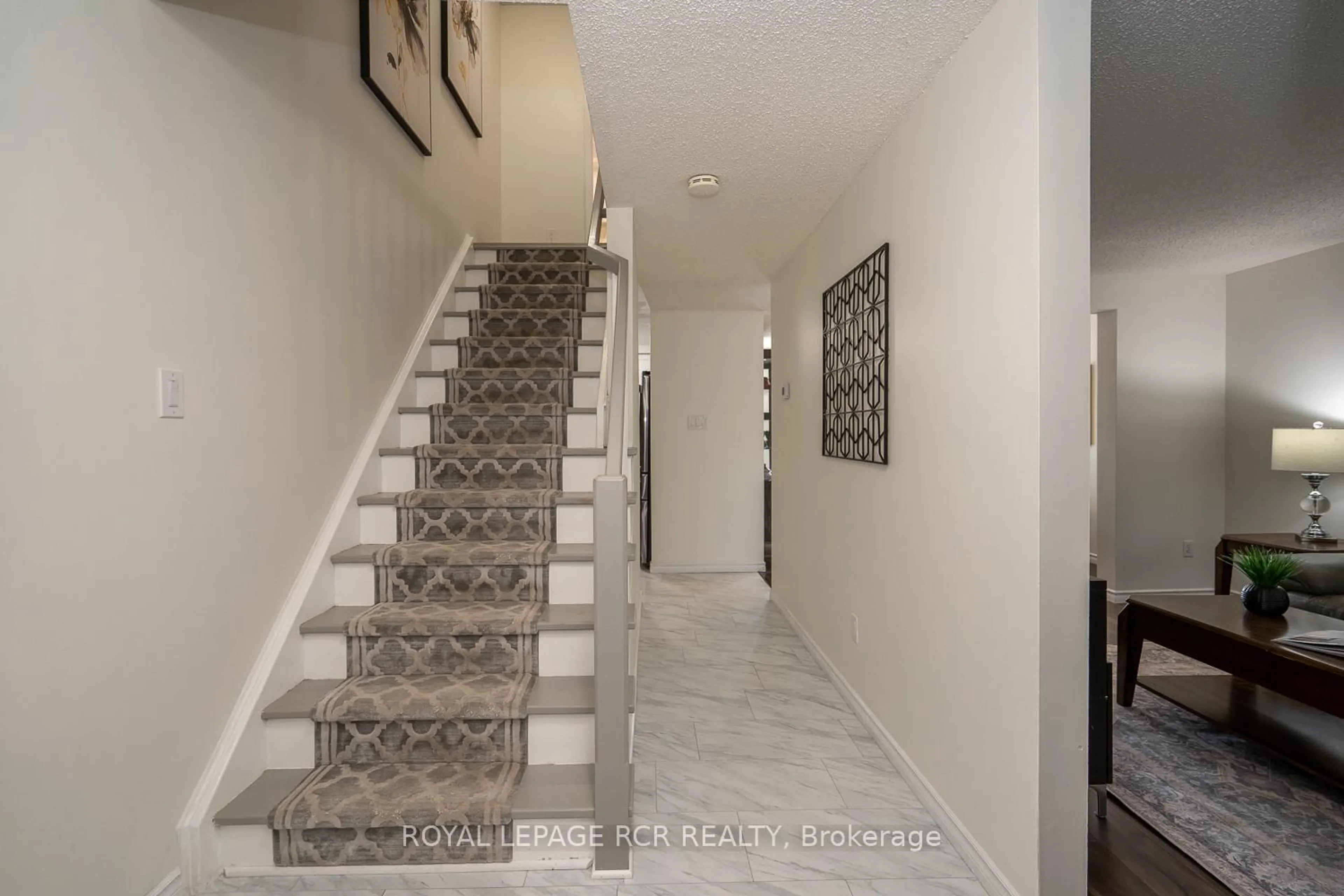 Unknown for 252 Elmwood Cres, Orangeville Ontario L9W 4T4