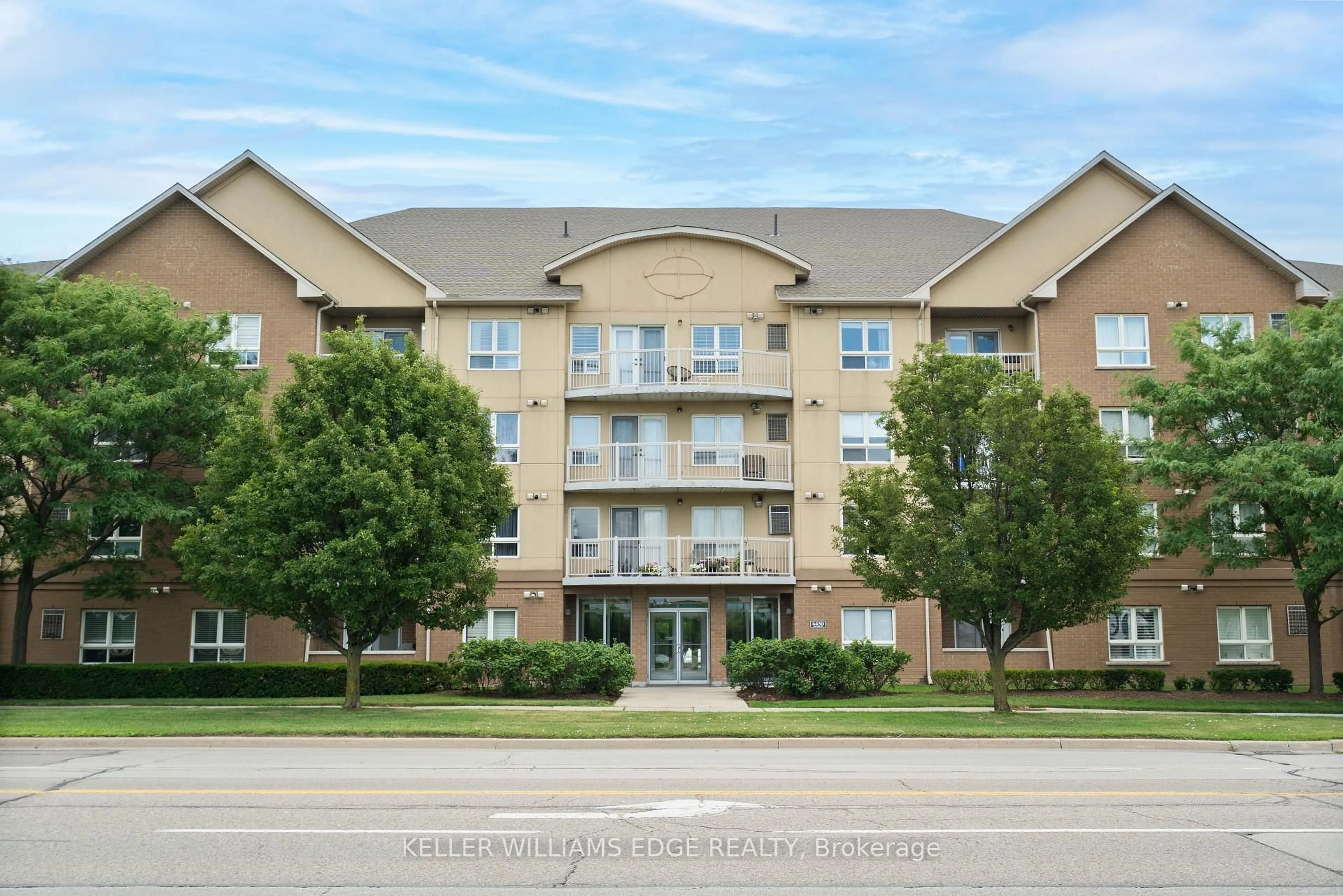 Unknown for 4450 Fairview St #304, Burlington Ontario L7L 7K7