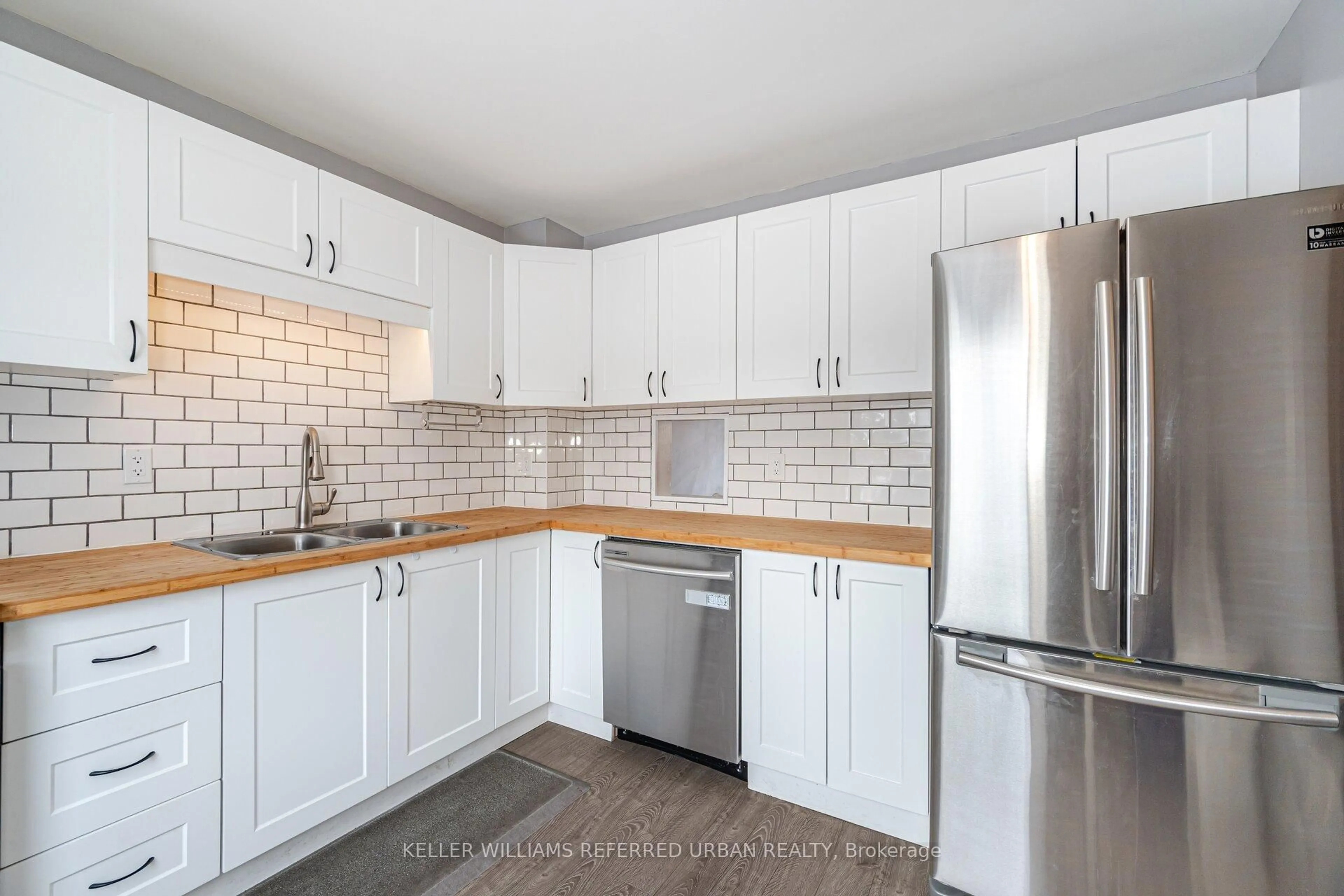 Standard kitchen, unknown for 1020 Central Park Dr #47, Brampton Ontario L6S 3L6