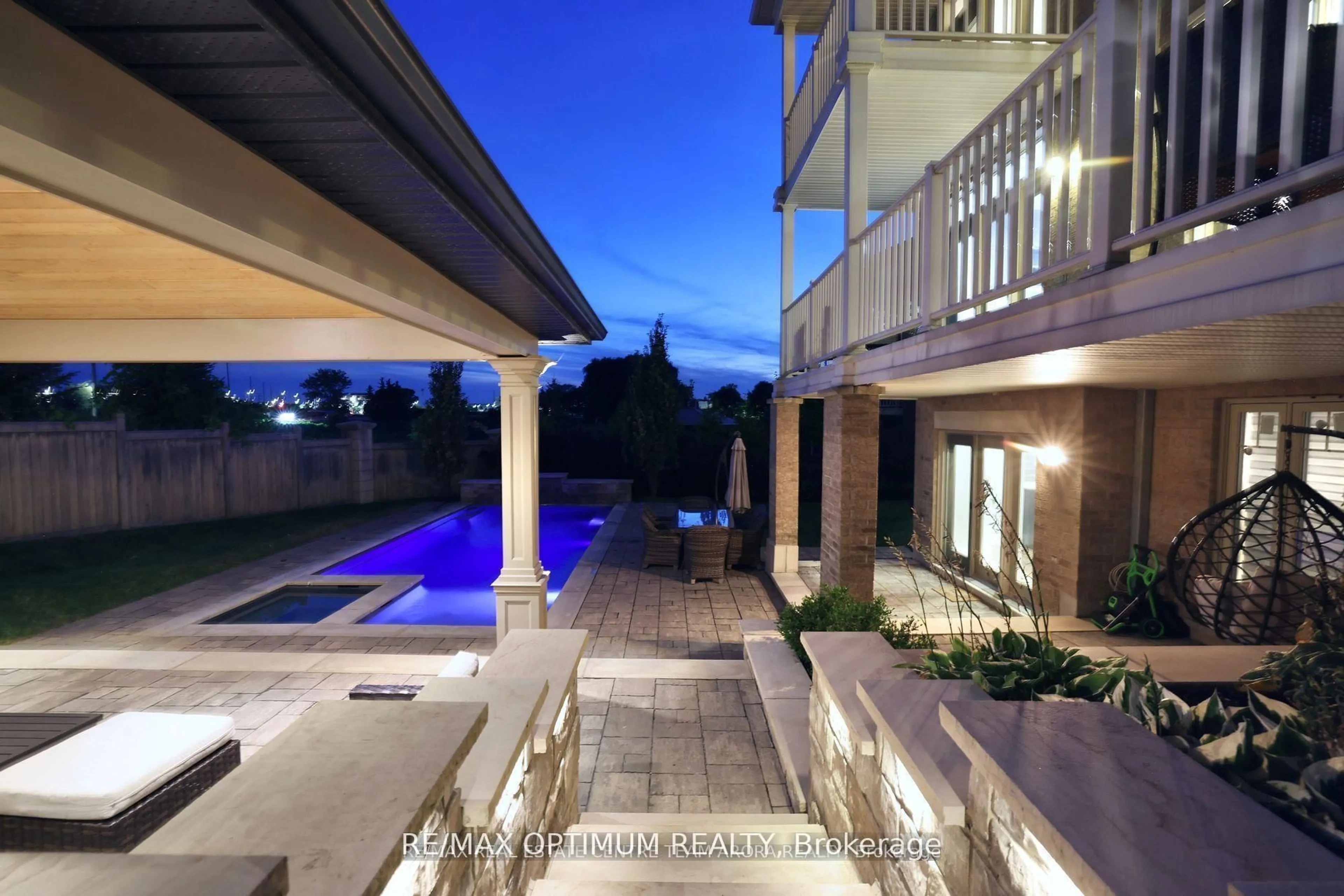 Patio, unknown for 150 Coastline Dr, Brampton Ontario L6Y 0S2