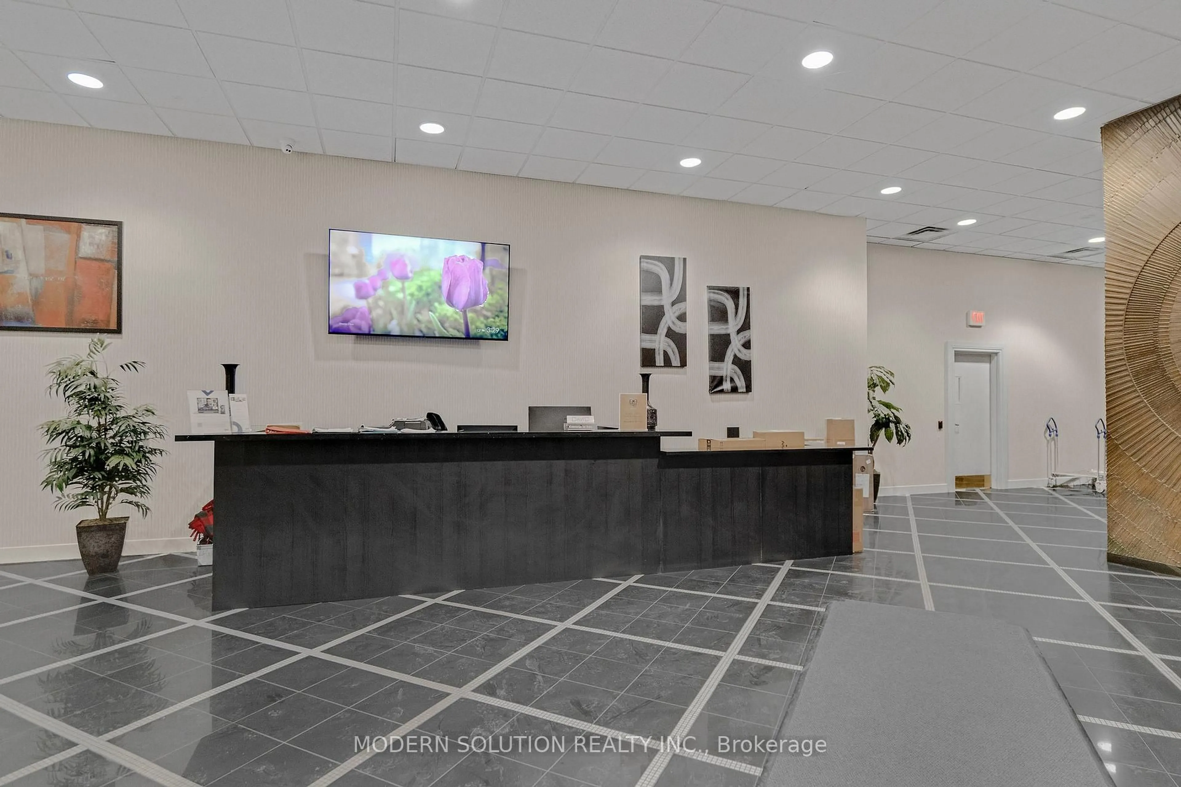Lobby for 2737 Keele St #905, Toronto Ontario M3M 2E9