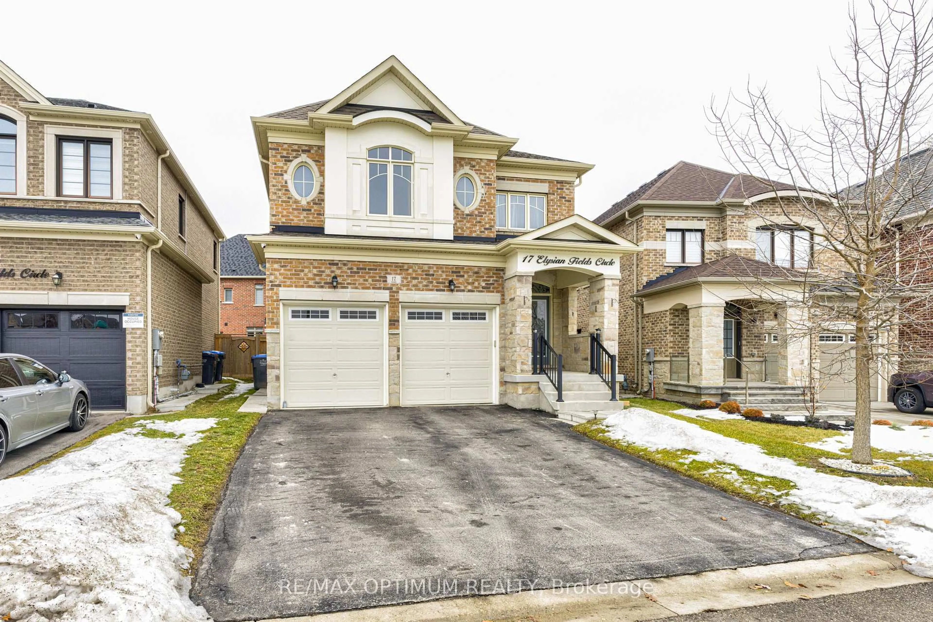 Home with brick exterior material, street for 17 Elysian Field Circ, Brampton Ontario L6Y 6E9