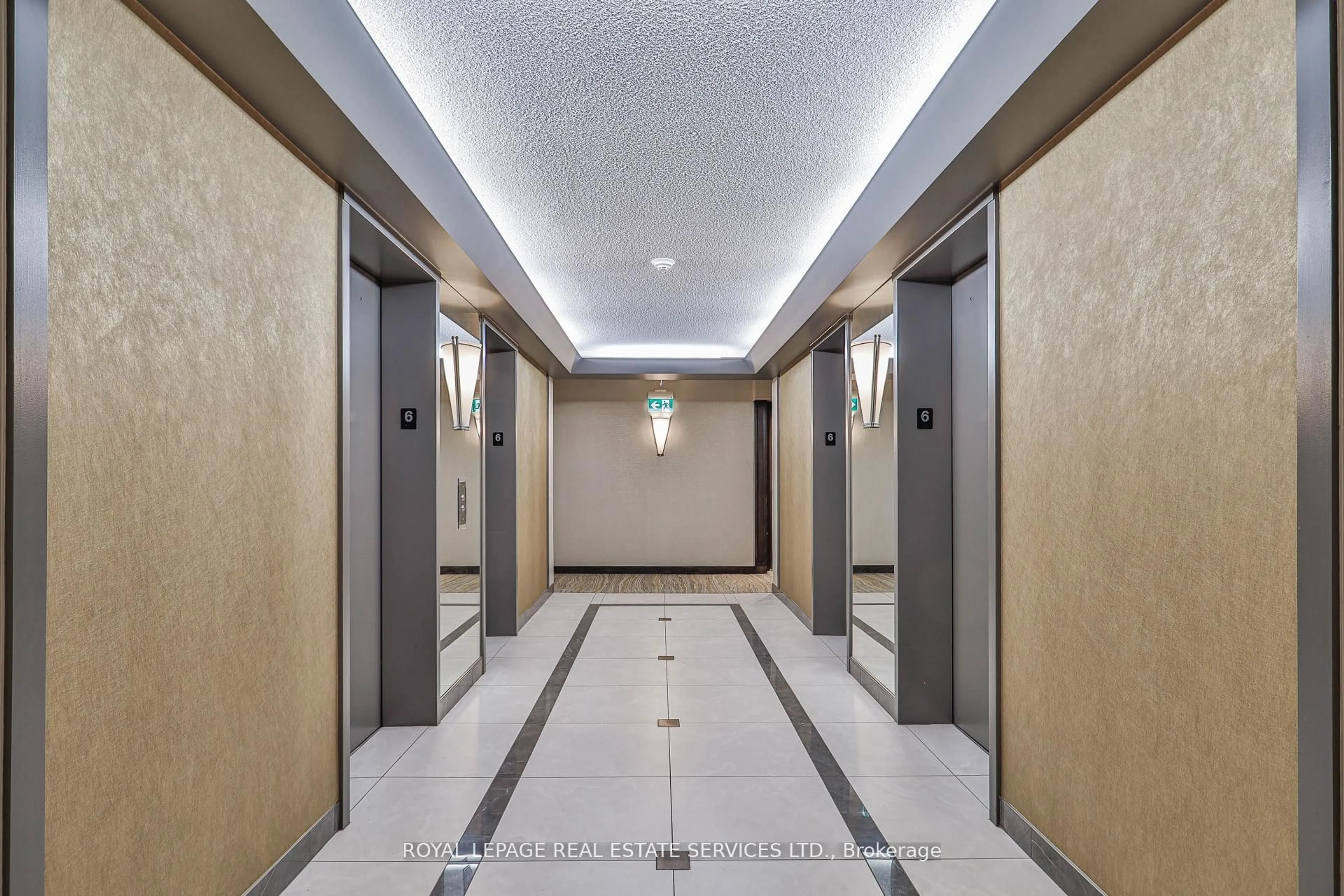 Indoor foyer for 2269 Lake Shore Blvd #611, Toronto Ontario M8V 3X6