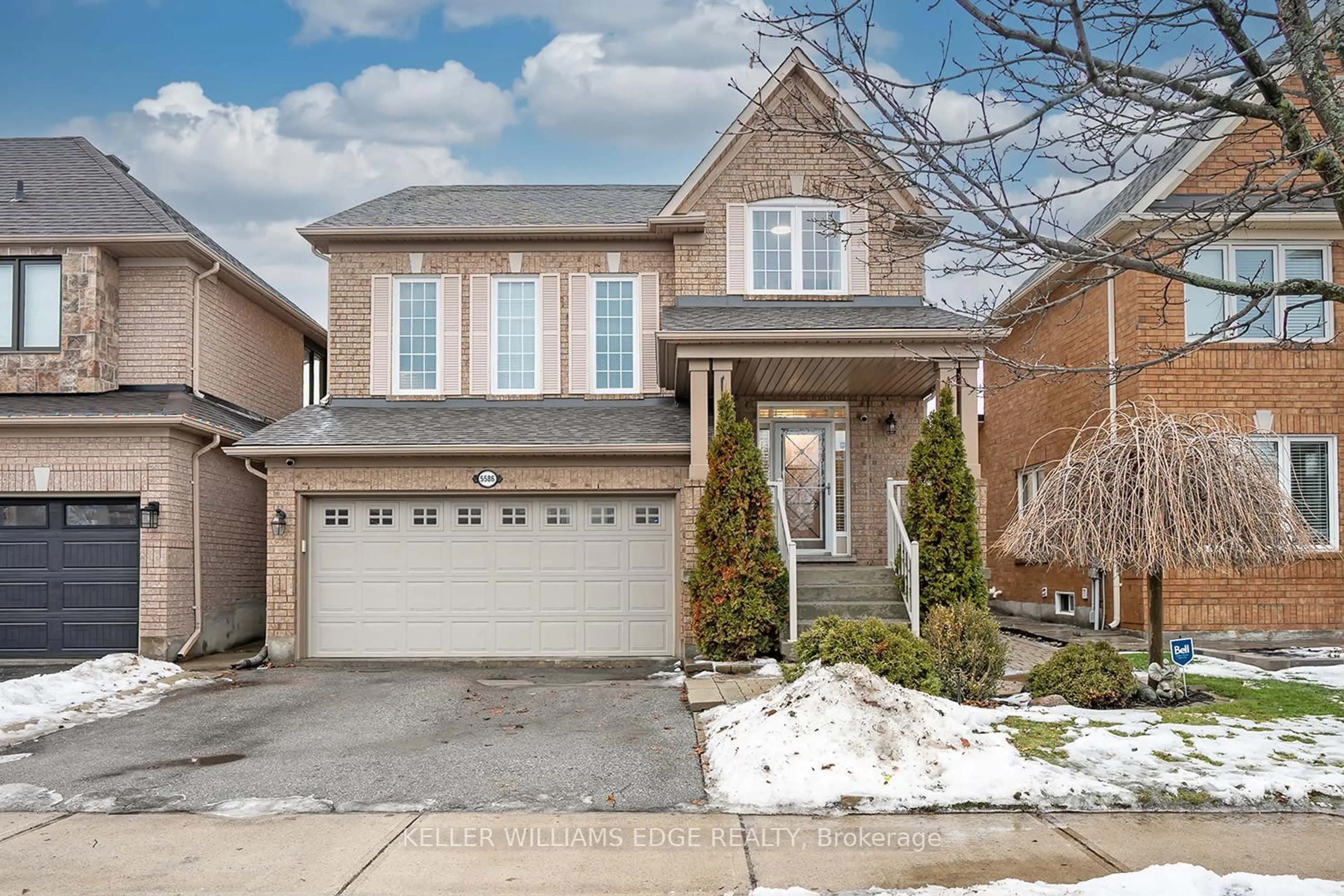 Home with brick exterior material, street for 5586 Churchill Meadows Blvd, Mississauga Ontario L5M 6M6