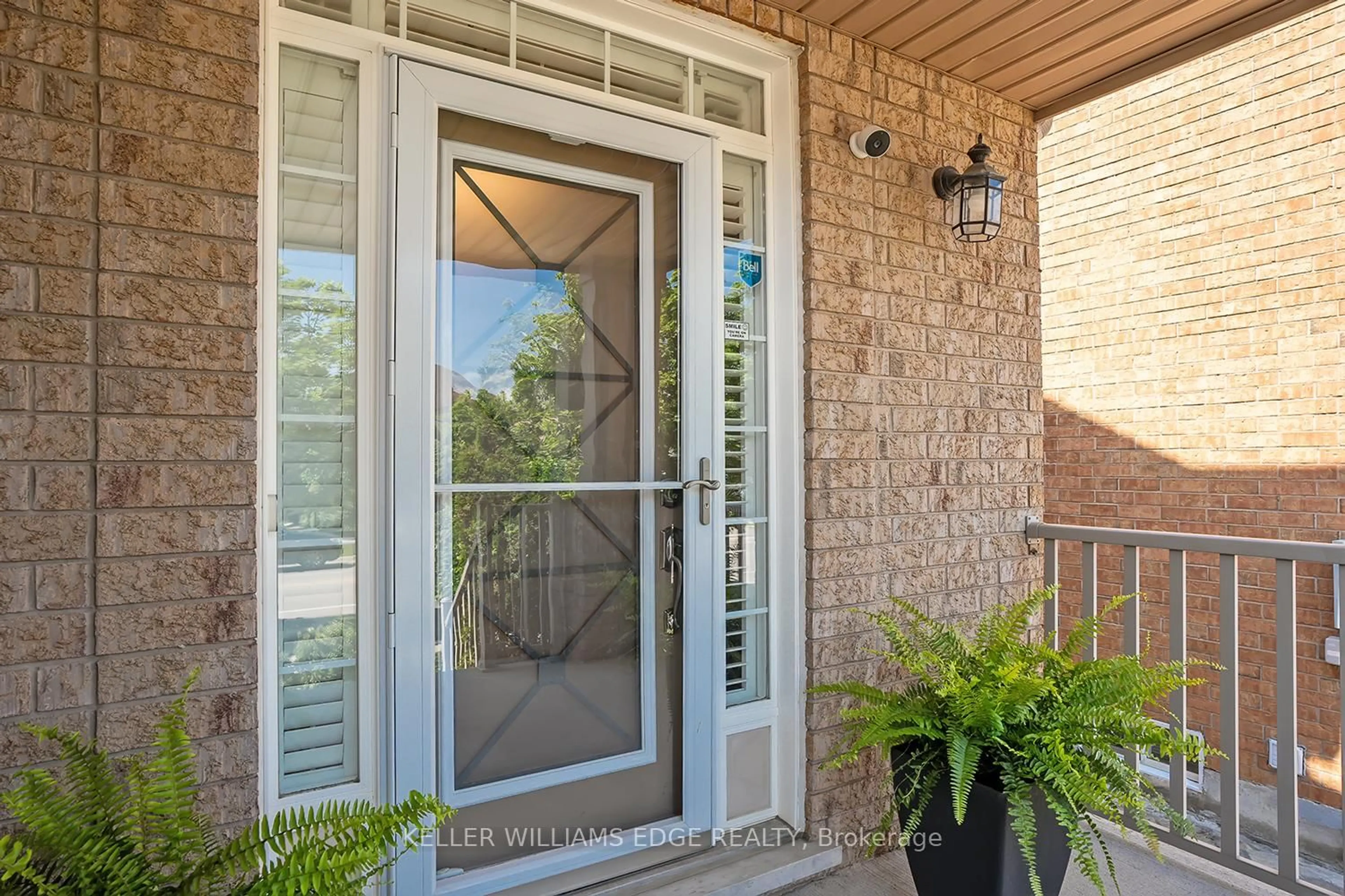 Indoor entryway for 5586 Churchill Meadows Blvd, Mississauga Ontario L5M 6M6