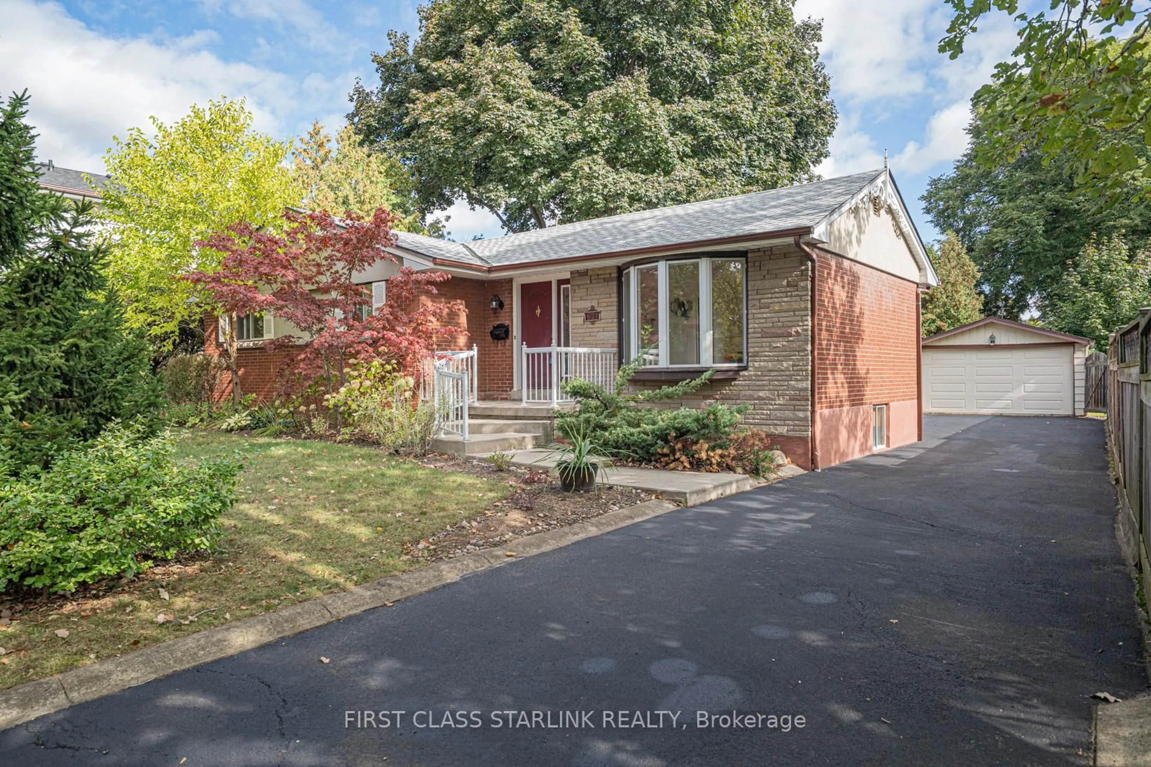 Home with brick exterior material, street for 621 Dynes Rd, Burlington Ontario L7N 2V4