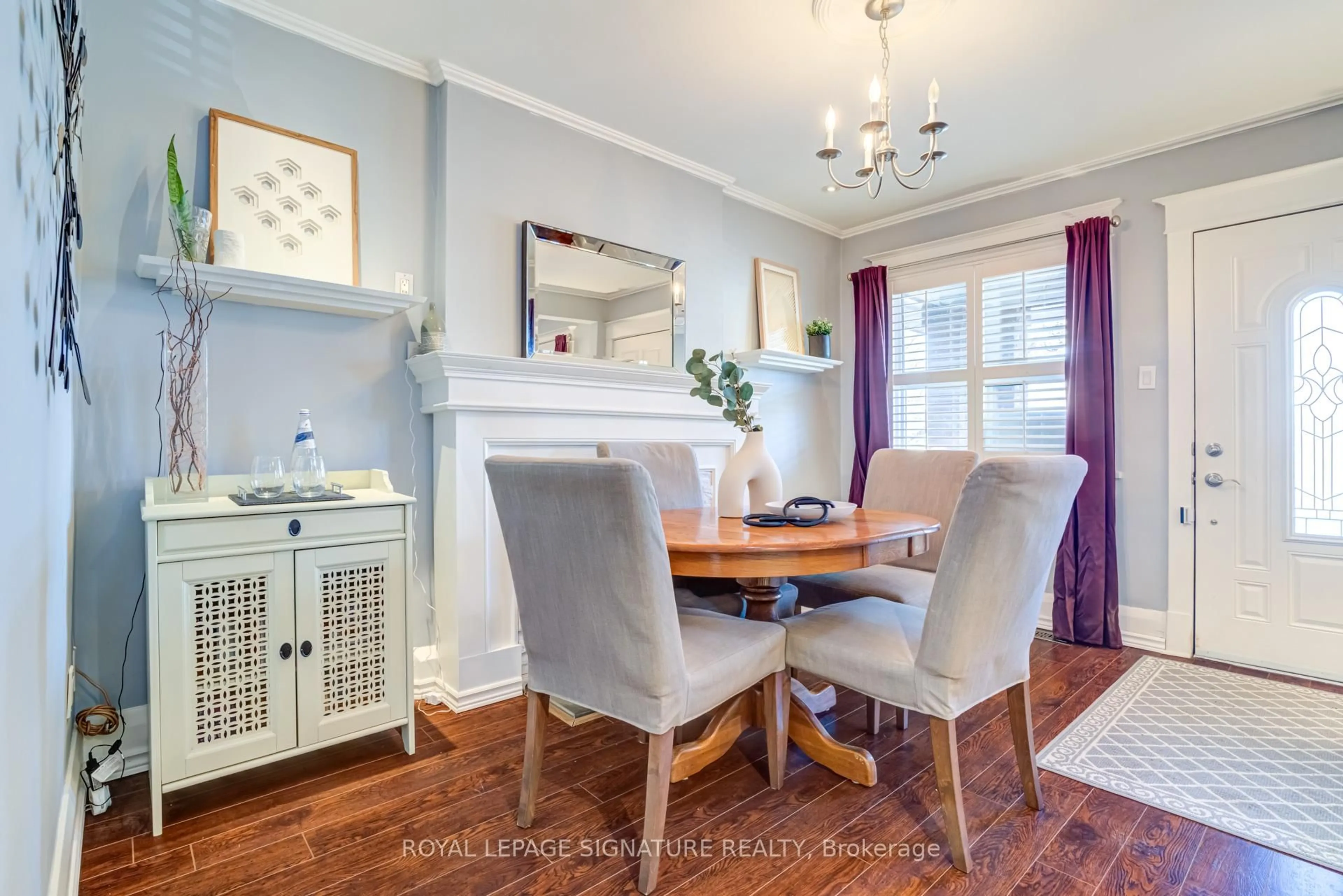 Dining room, wood/laminate floor for 100 Seventh St, Toronto Ontario M8V 3B4