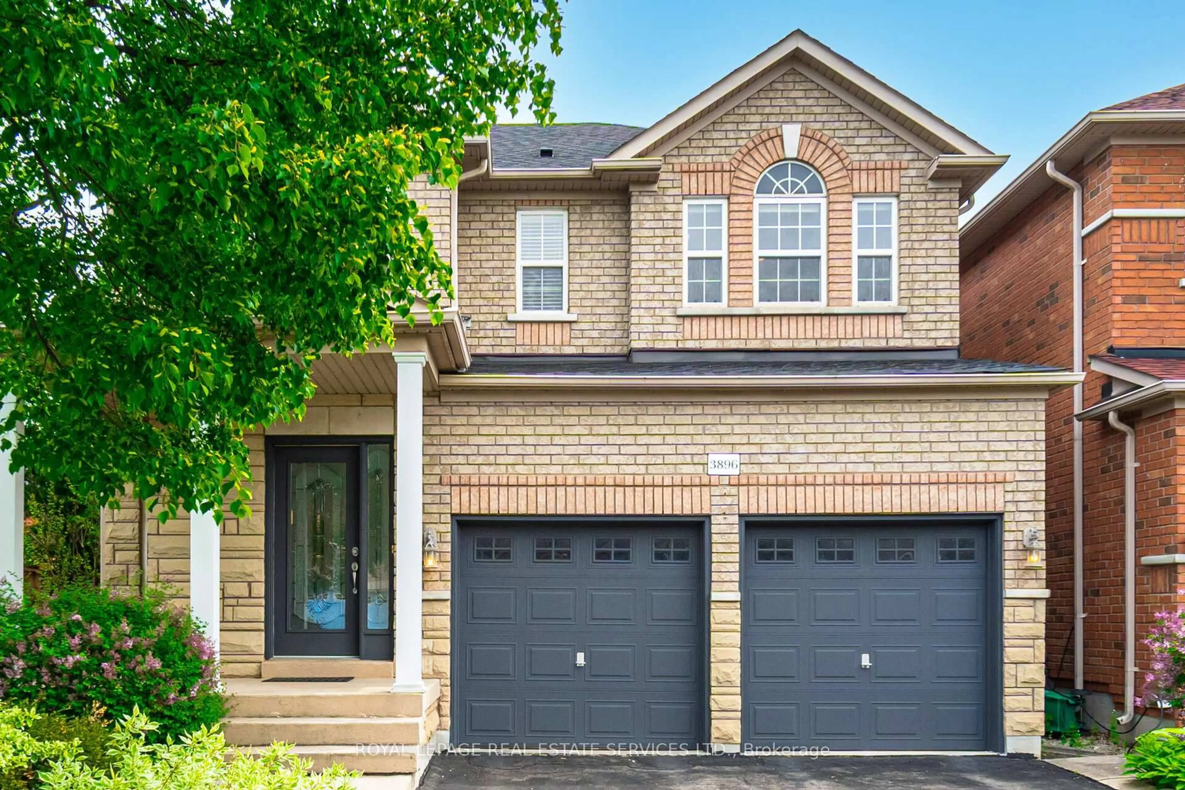 Home with brick exterior material, street for 3896 Bloomington Cres, Mississauga Ontario L5M 7H4