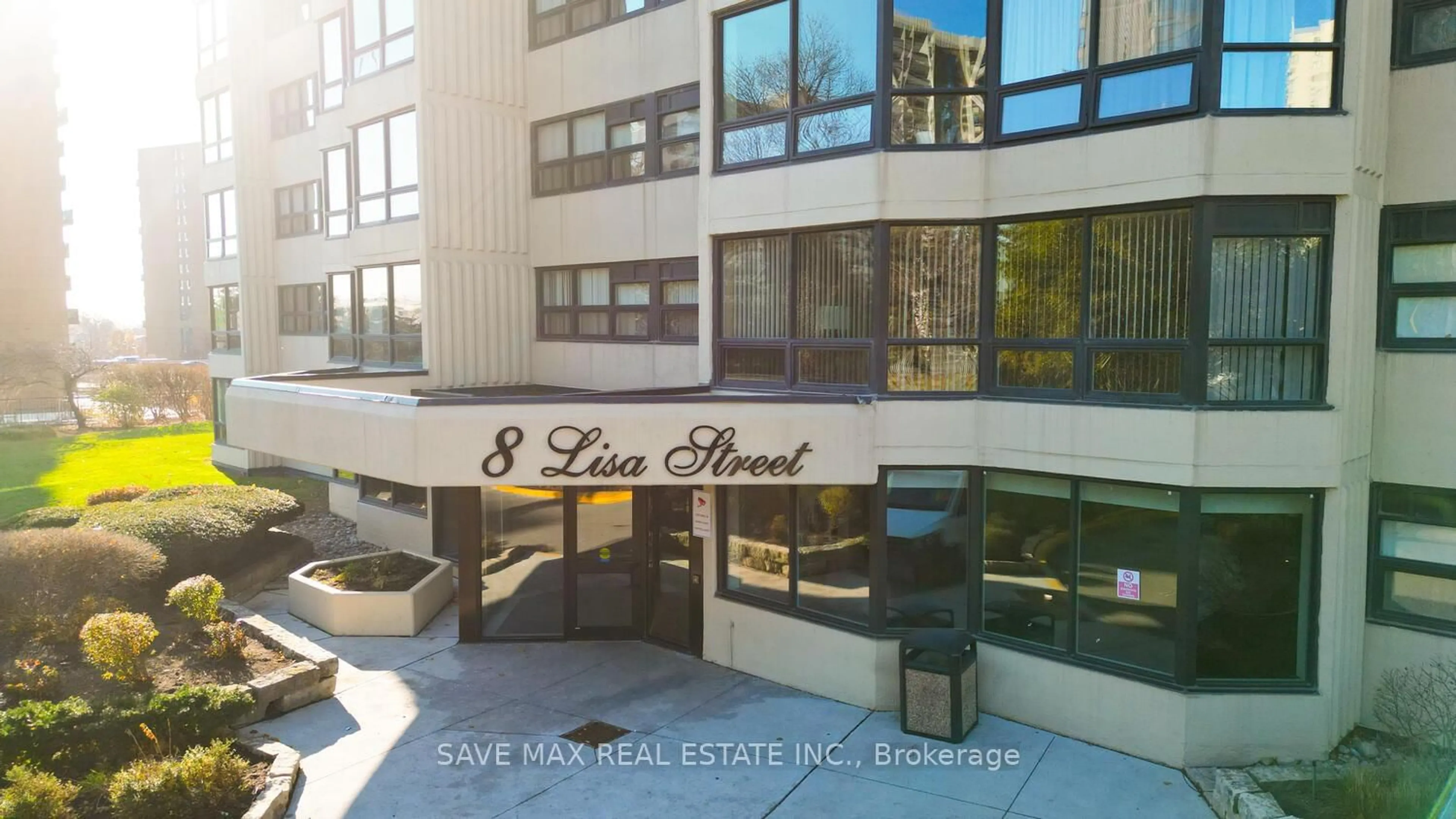 Lobby for 8 Lisa St #307, Brampton Ontario L6T 4S6