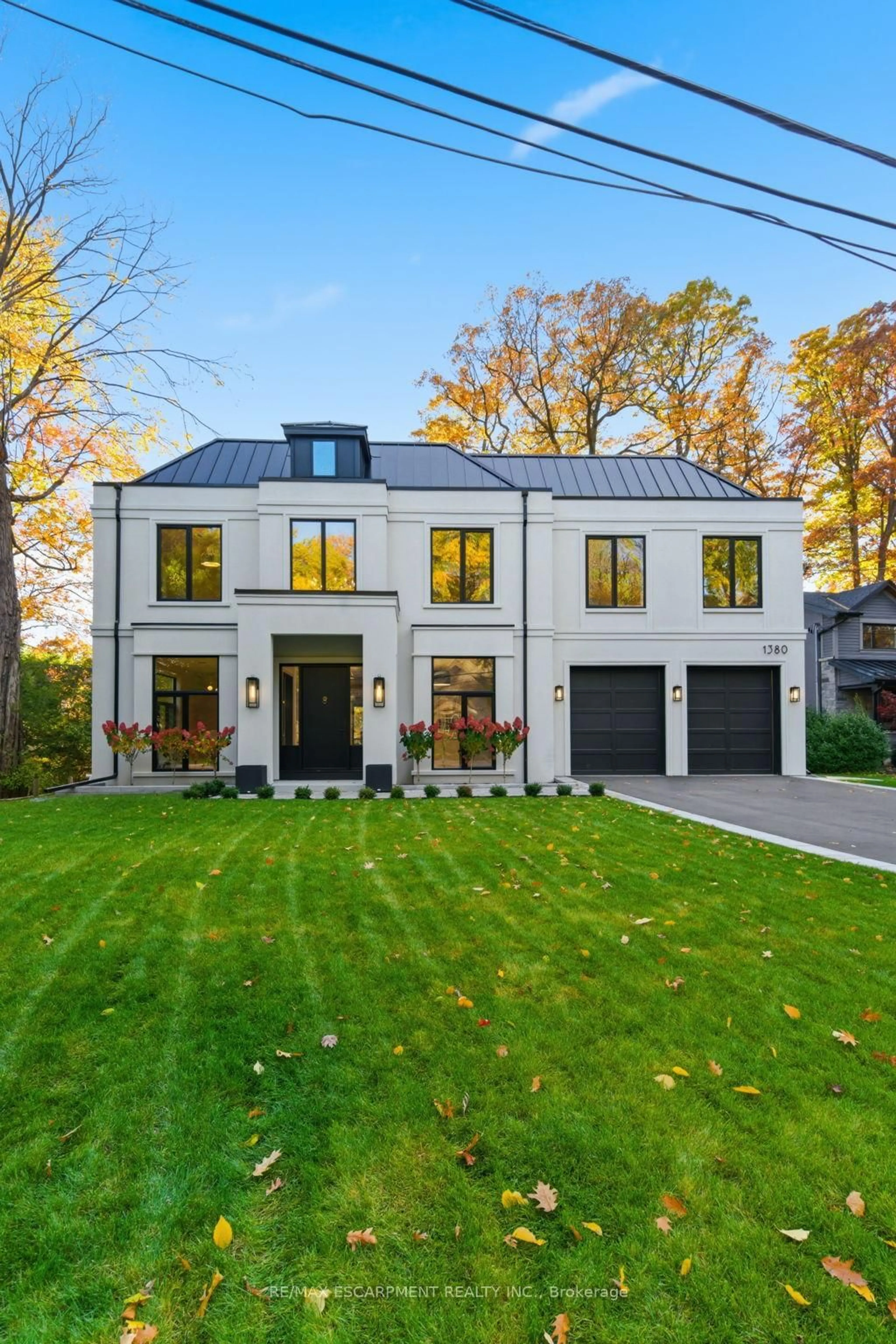 Home with brick exterior material, street for 1380 Birchwood Heights Dr, Mississauga Ontario L5G 2Y2