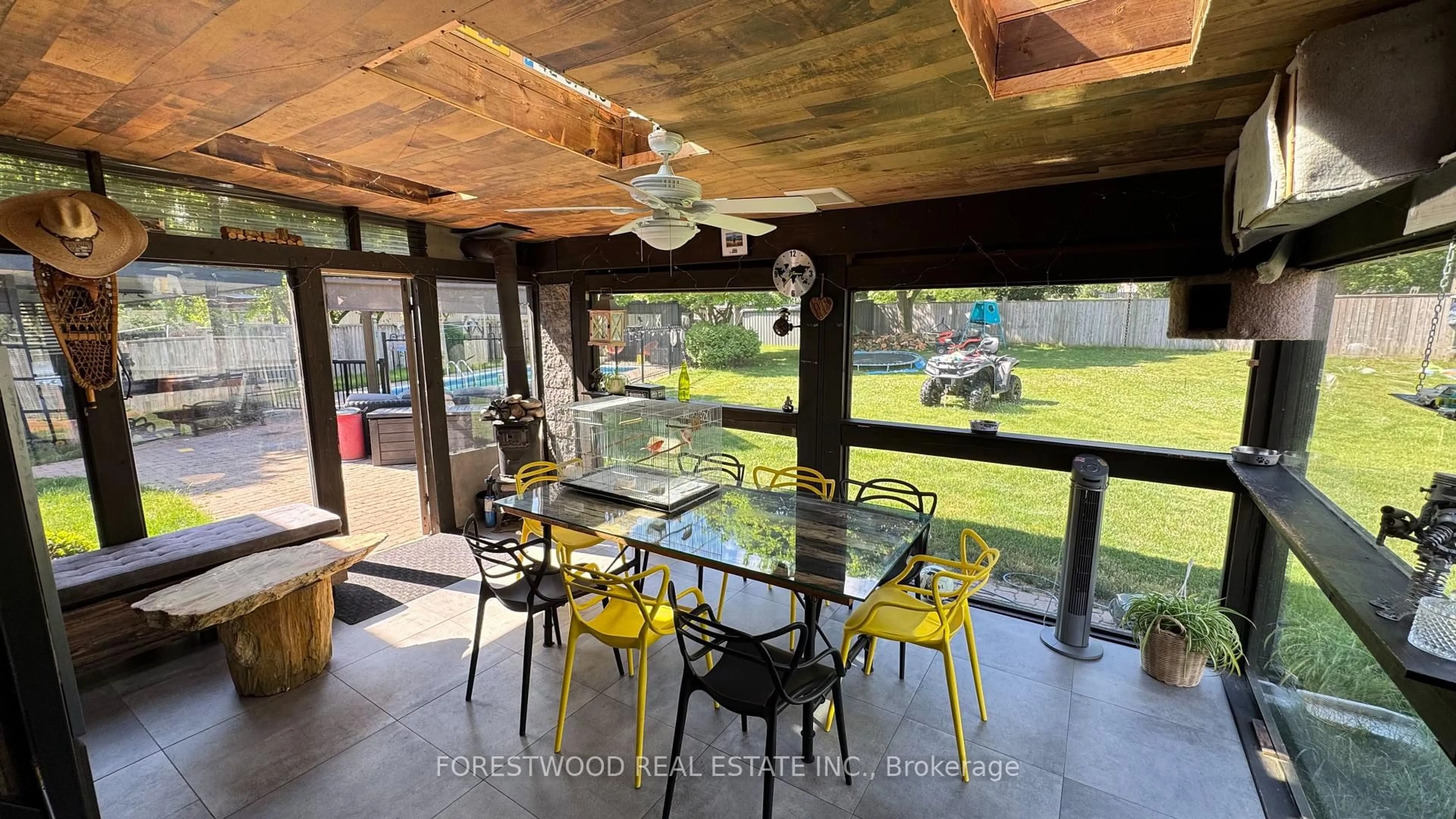 Patio, unknown for 1690 Saltdene Terr, Mississauga Ontario L4W 2E4