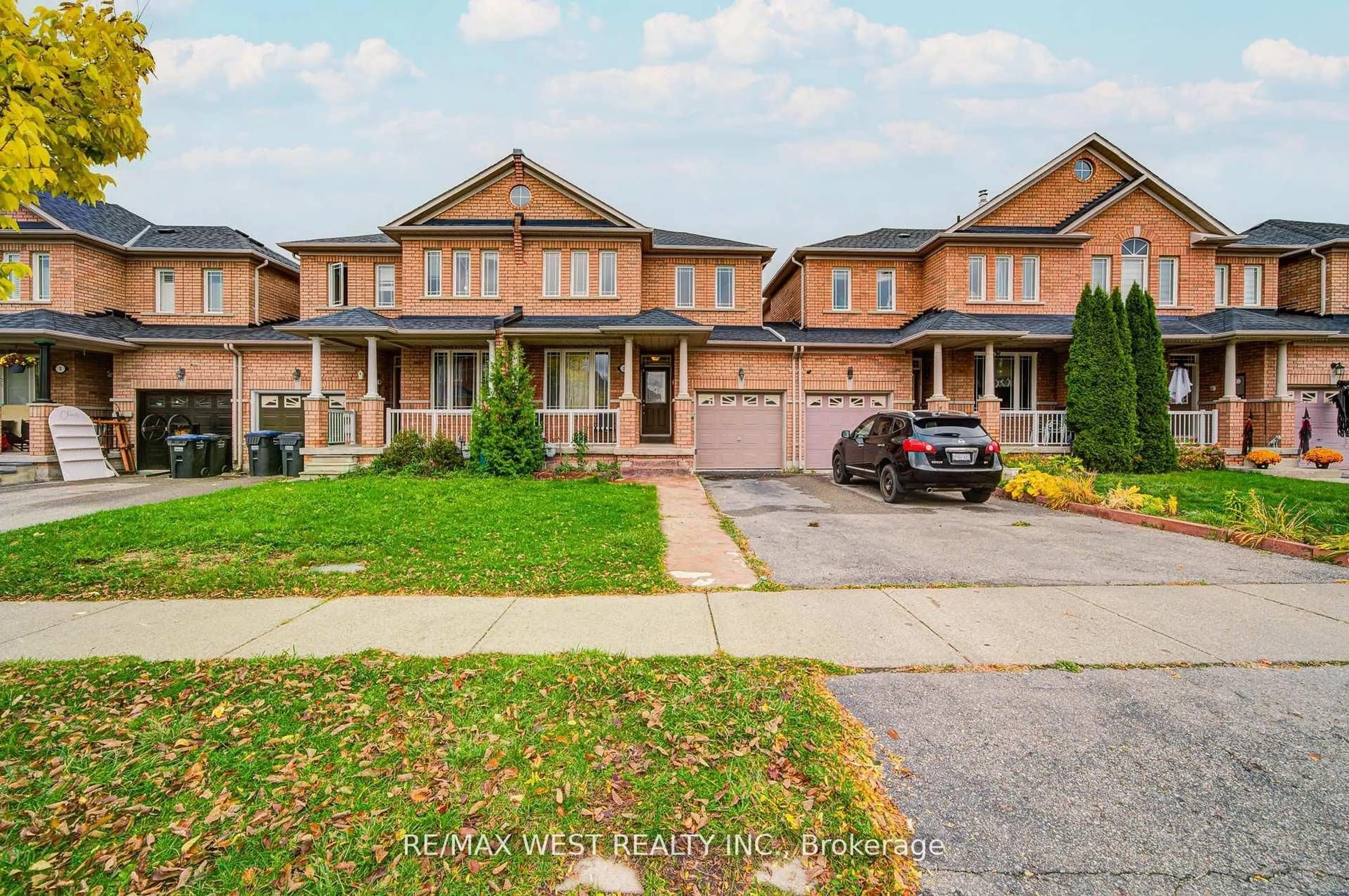 A pic from outside/outdoor area/front of a property/back of a property/a pic from drone, street for 12 Eaglefield Gate, Brampton Ontario L7A 3S2