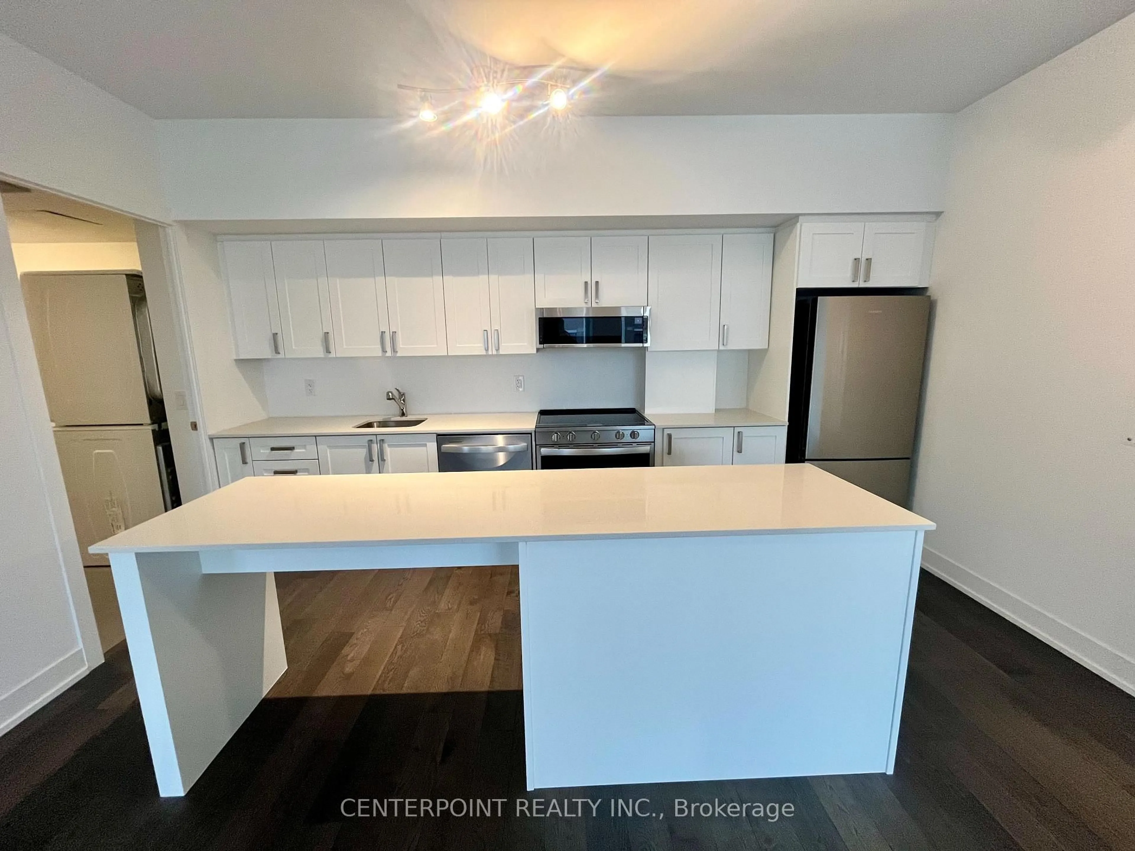 Open concept kitchen, unknown for 1063 Douglas Mccurdy Common #209, Mississauga Ontario L5G 0C5