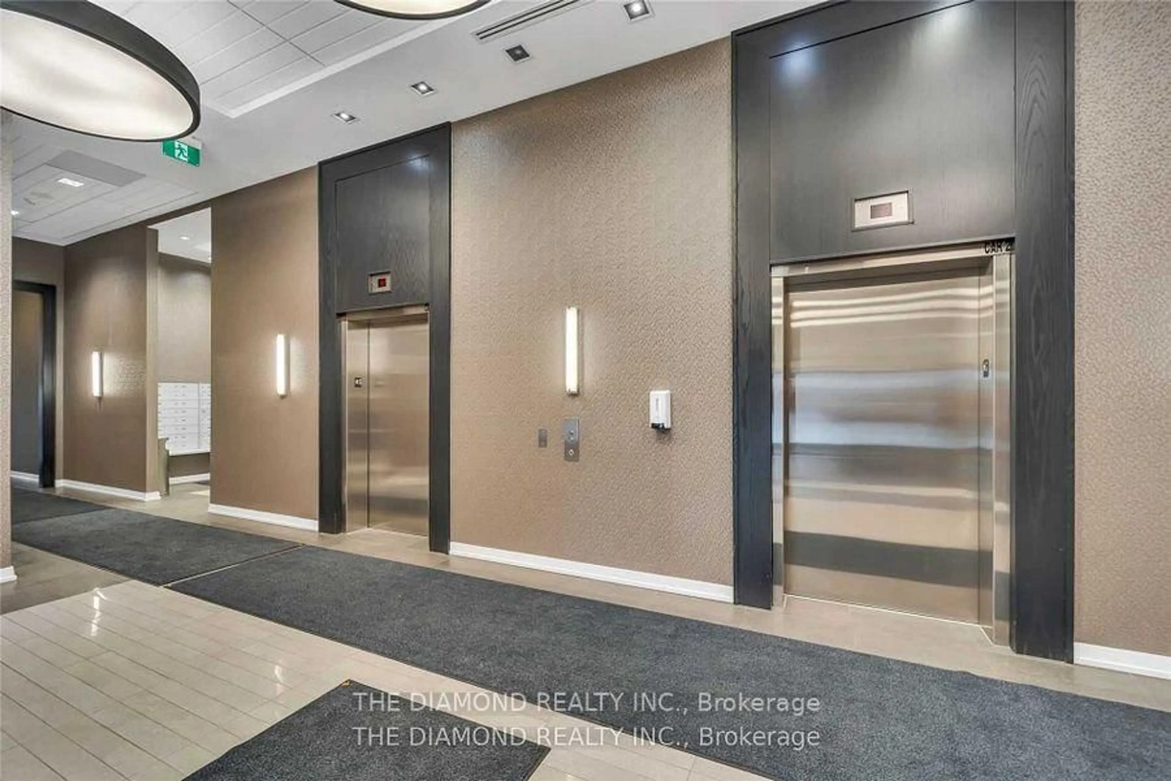 Indoor foyer for 5101 Dundas St #1209, Toronto Ontario M9A 1C1
