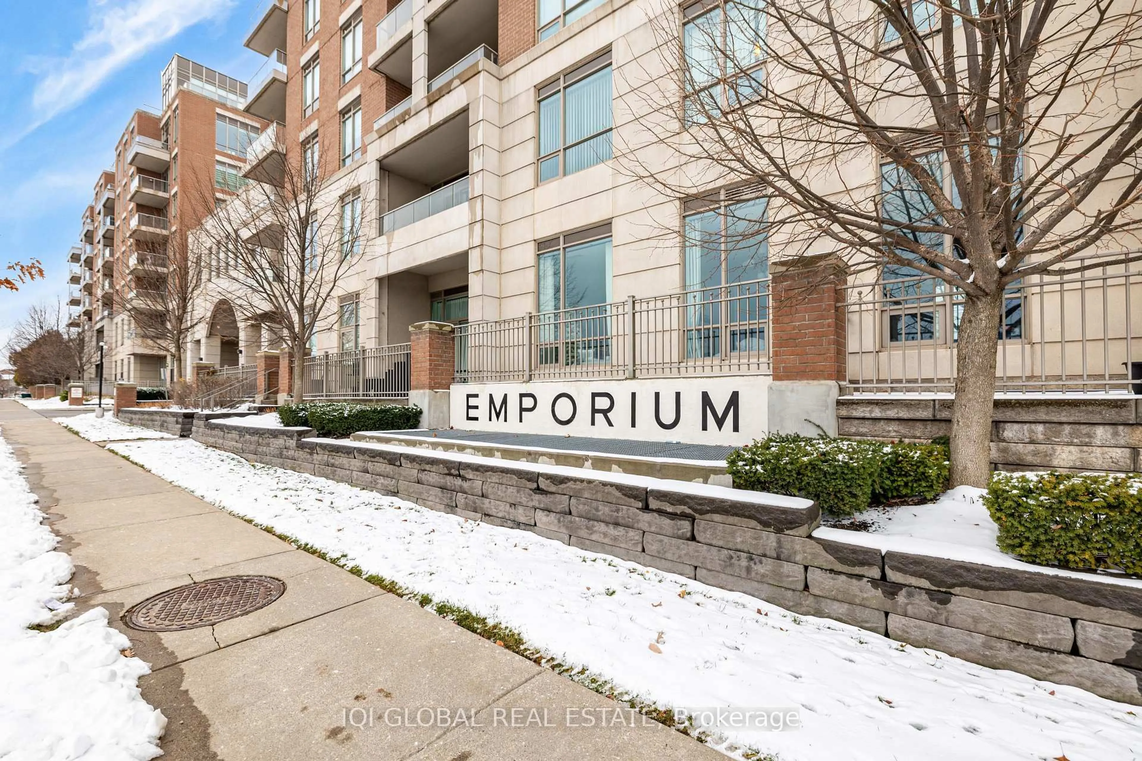 Unknown for 2480 Prince Michael Dr #221, Oakville Ontario L6H 0H1