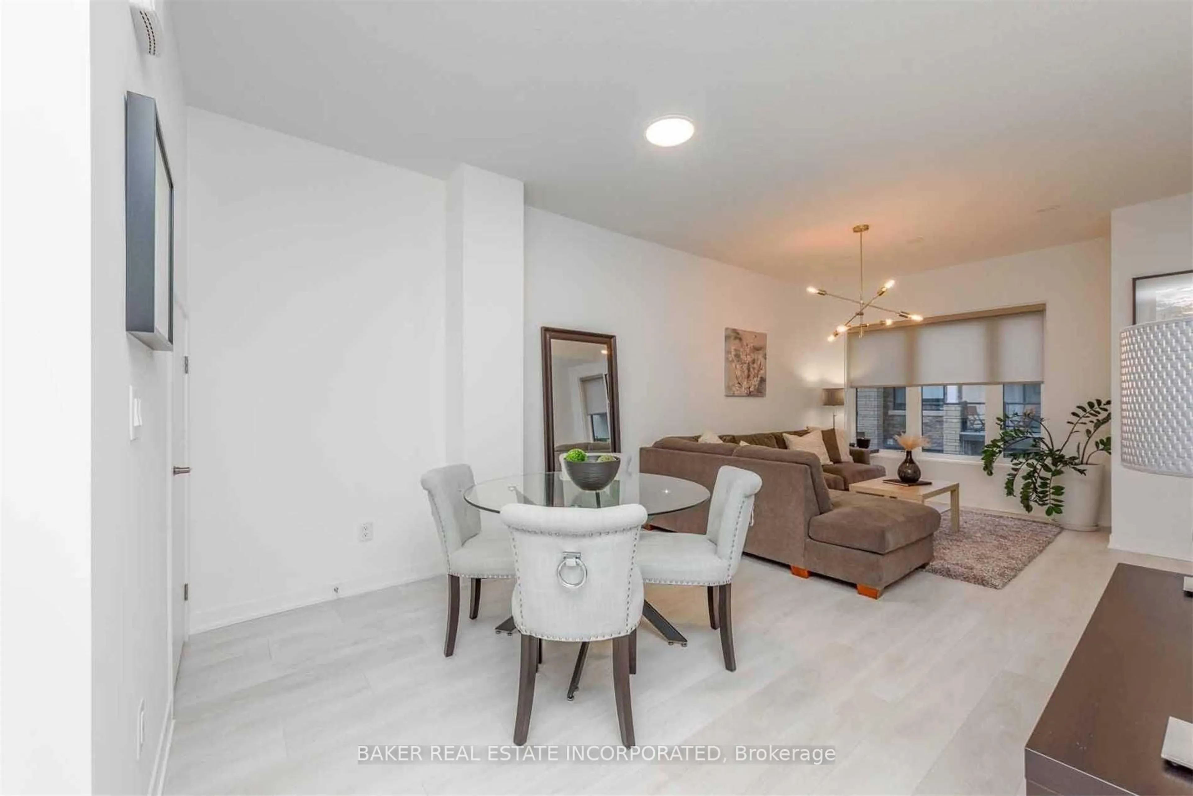 Living room with furniture, unknown for 1095 Cooke Blvd #30, Burlington Ontario L7T 0C4