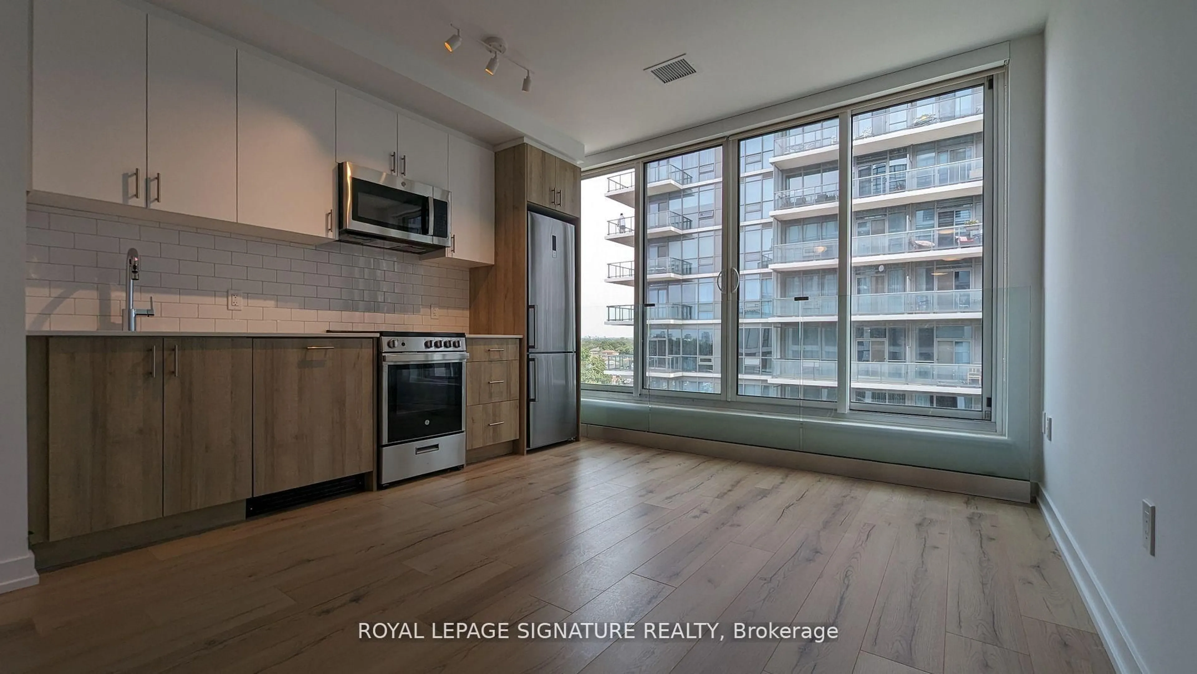 Unknown for 1195 The Queensway #610, Toronto Ontario M8Z 1R6