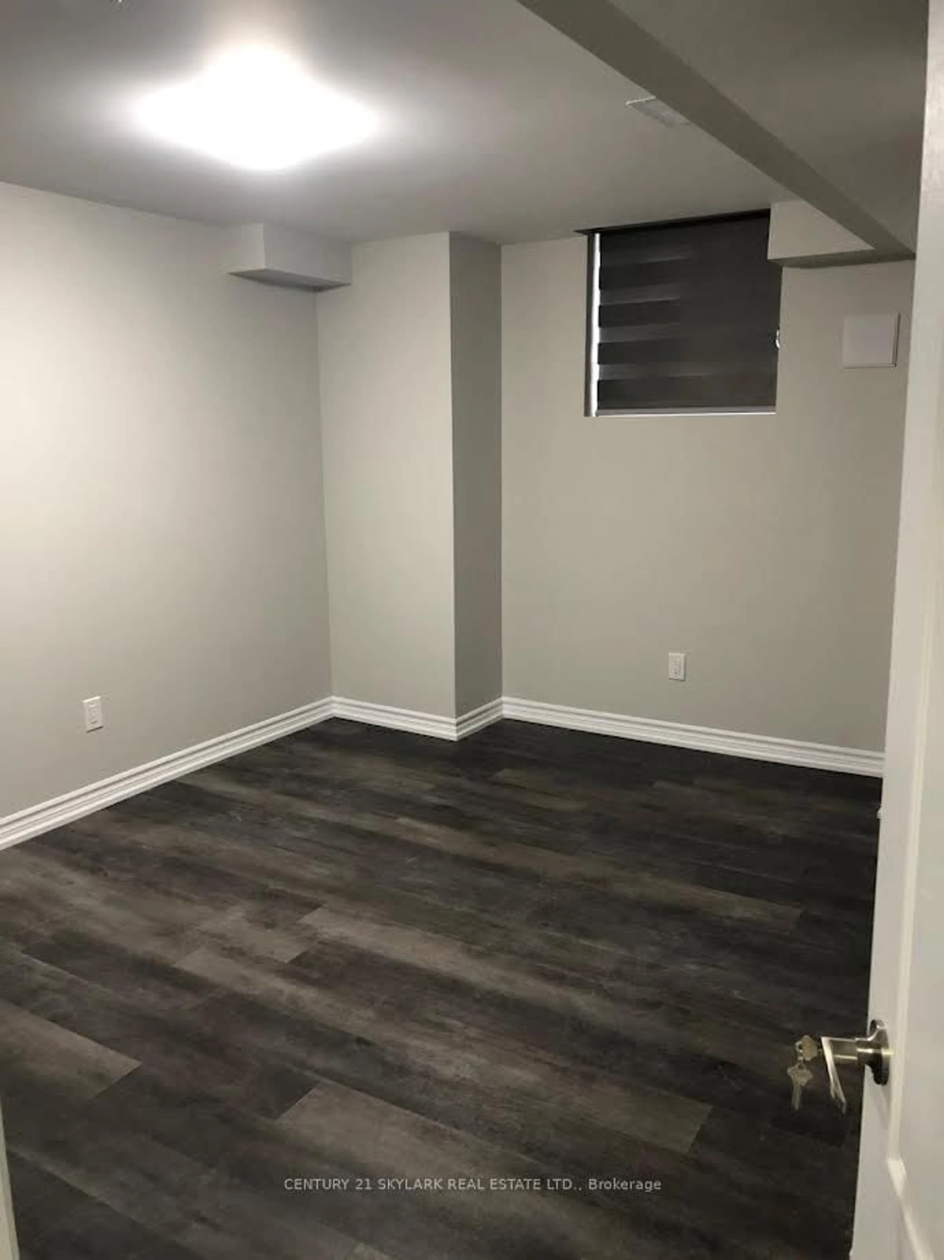 A pic of a room for 4 Primo Rd, Brampton Ontario L7A 3Y1