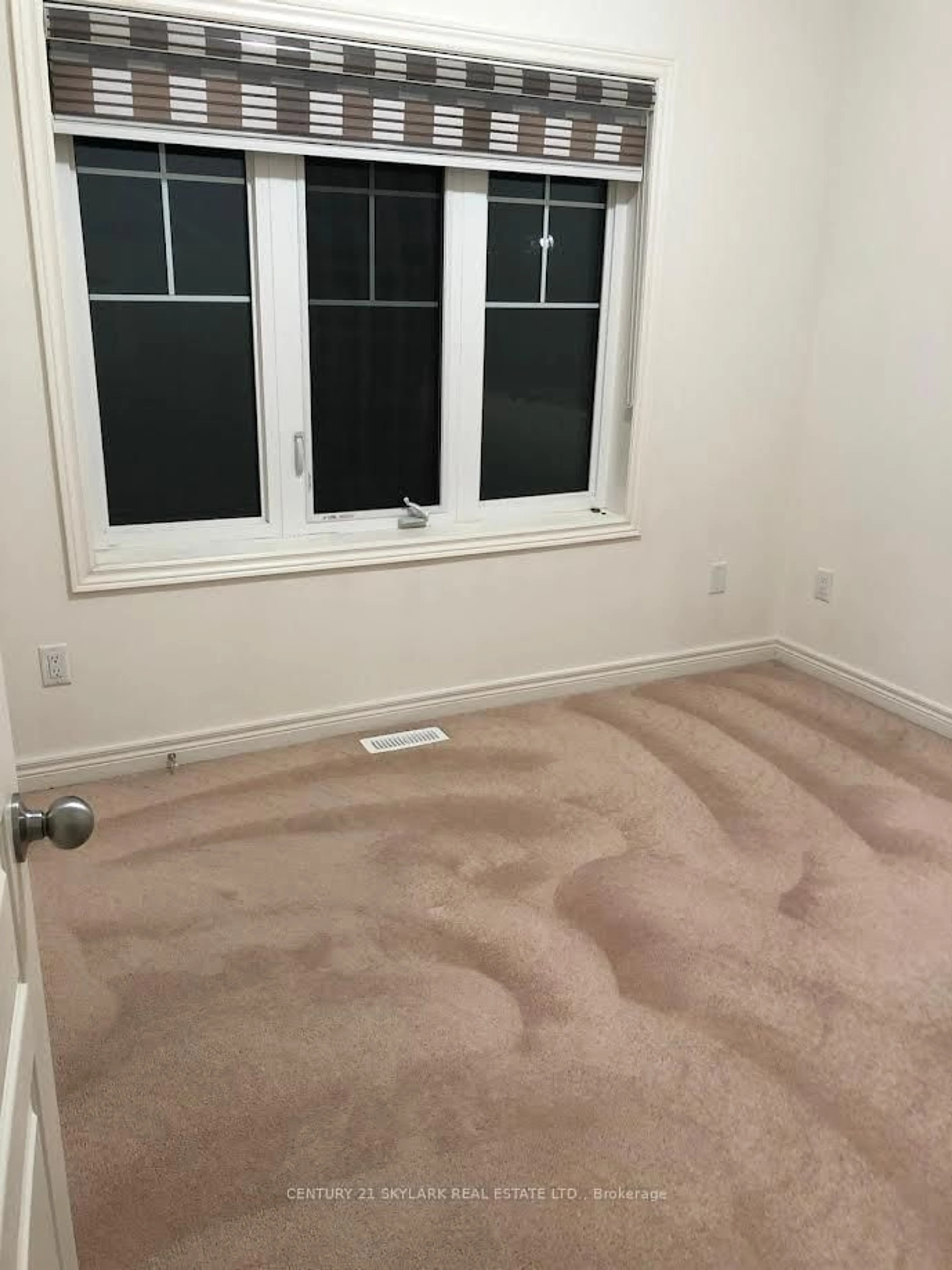 A pic of a room for 4 Primo Rd, Brampton Ontario L7A 3Y1