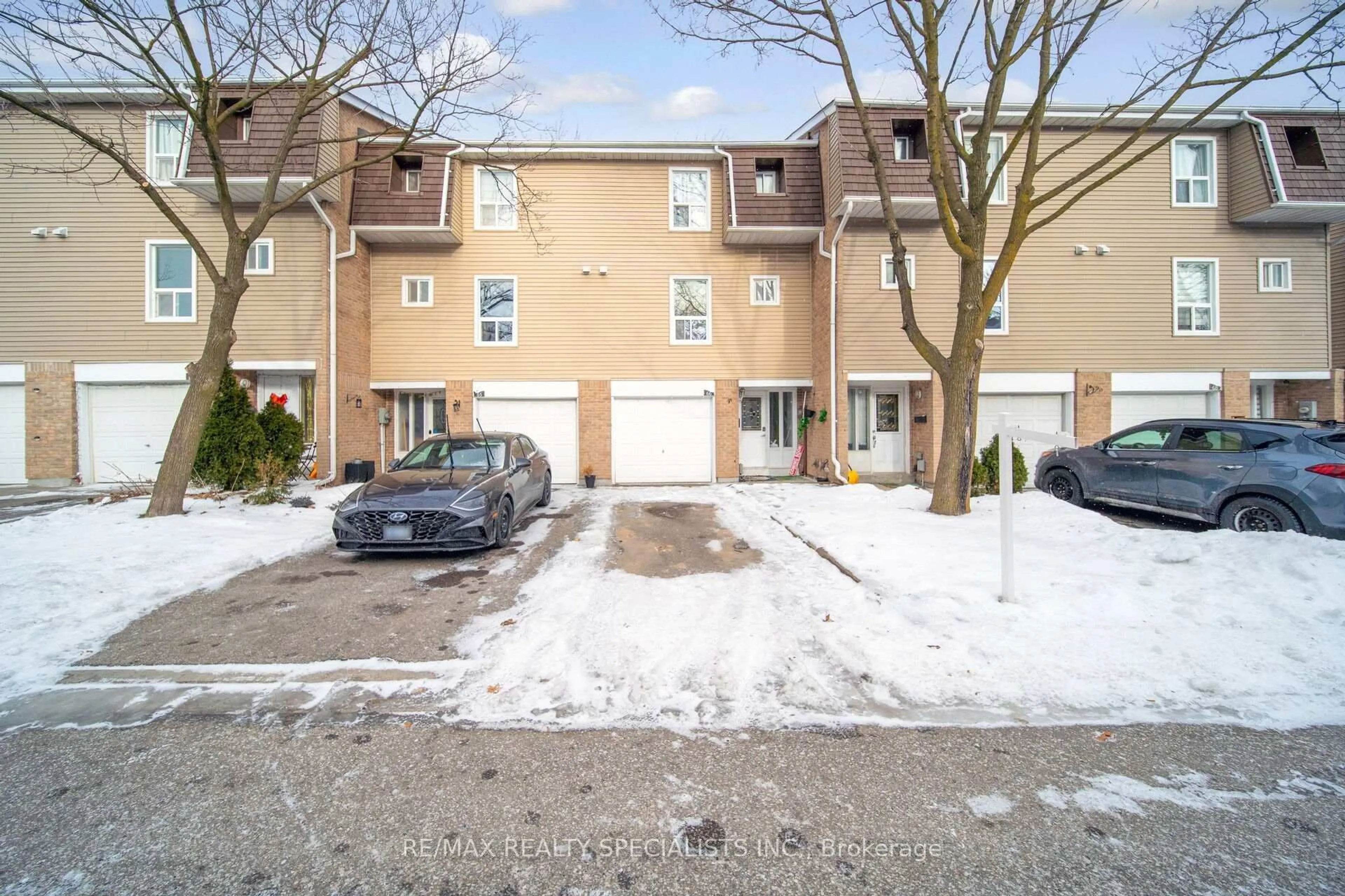 Unknown for 66 Enmount Dr, Brampton Ontario L6T 4C9