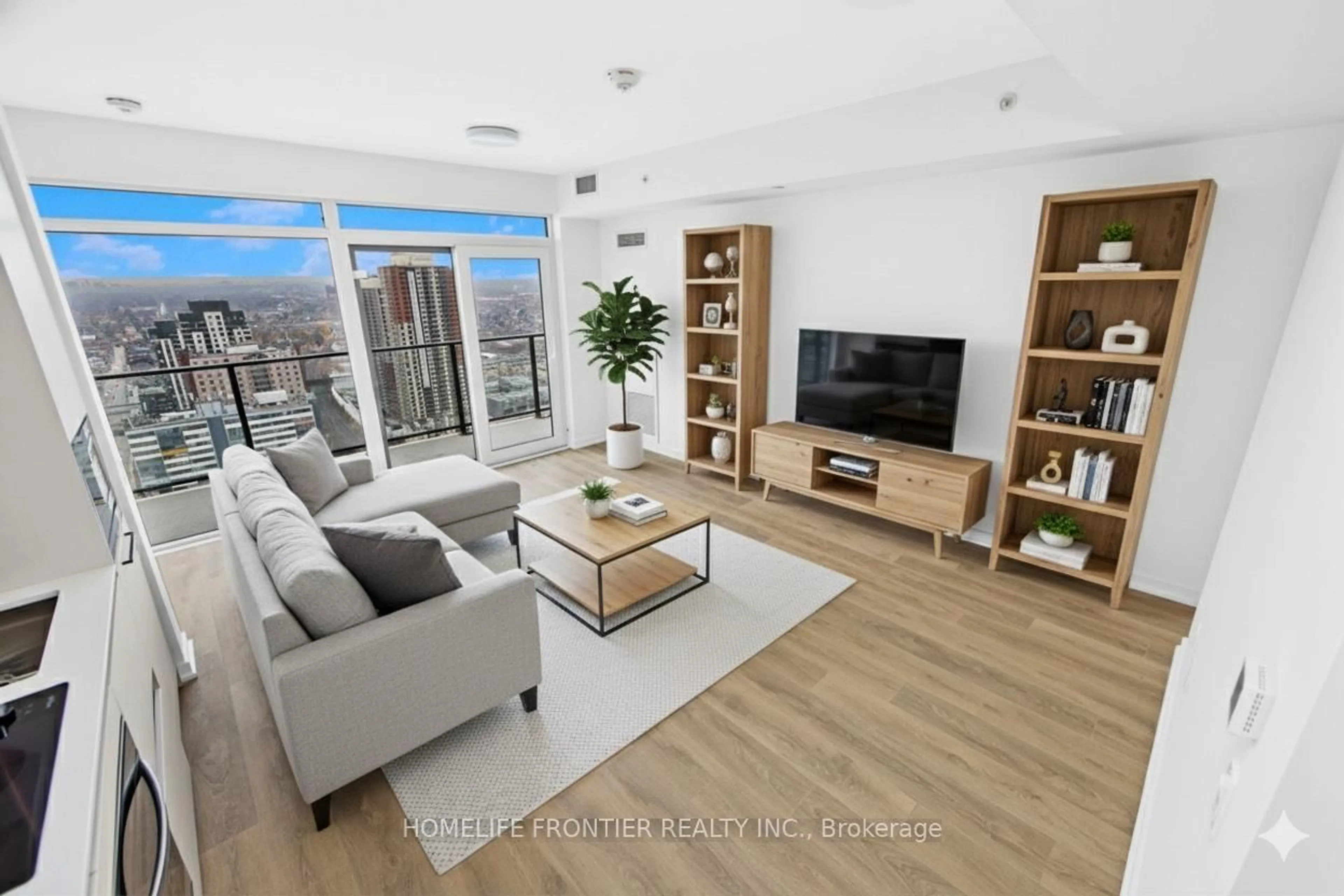 Living room with furniture, unknown for 1285 Dupont St #2805, Toronto Ontario M6H 0E3