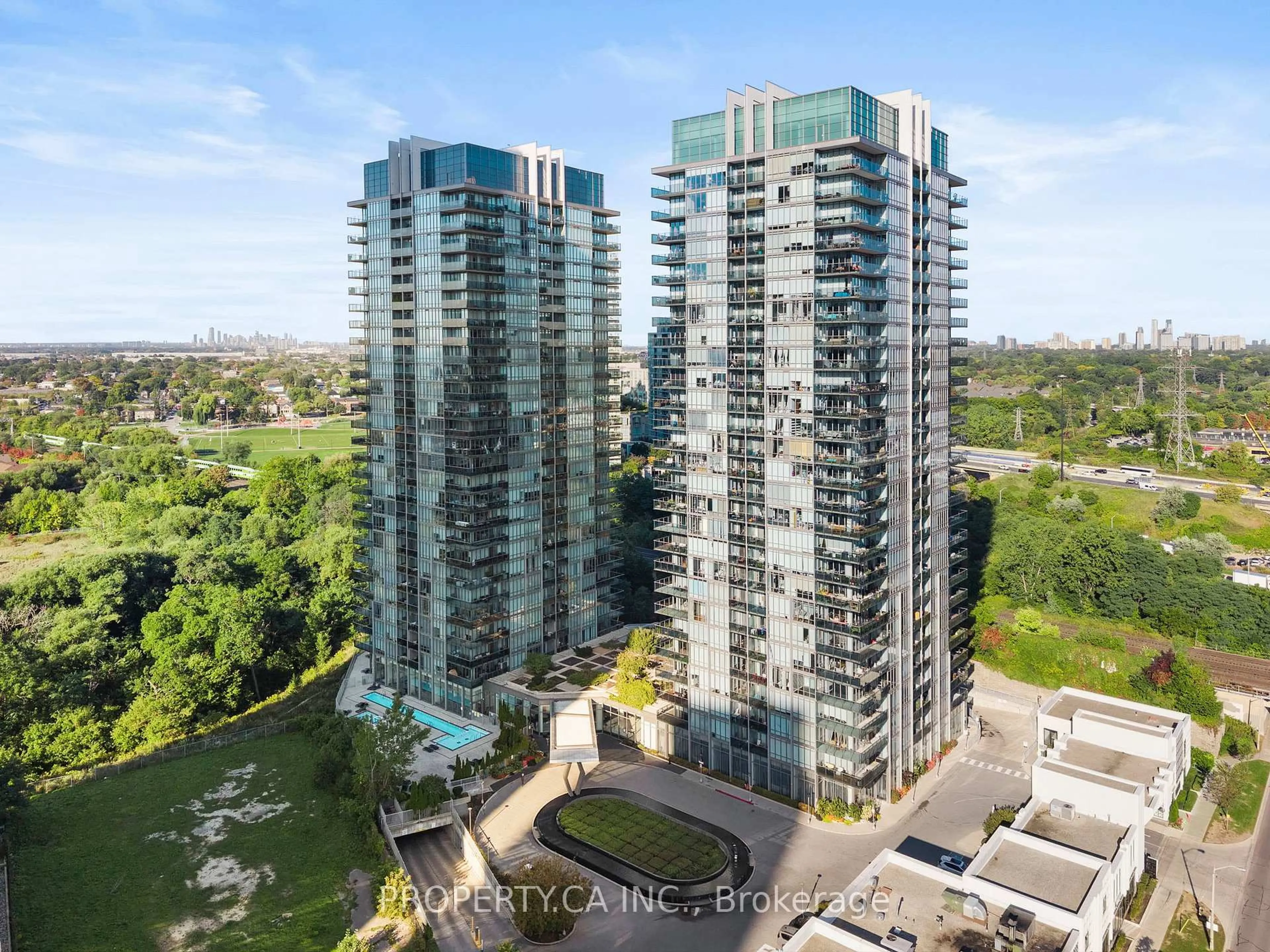 A pic from outside/outdoor area/front of a property/back of a property/a pic from drone, city buildings view from balcony for 90 Park Lawn Rd #1211, Toronto Ontario M8Y 0B6