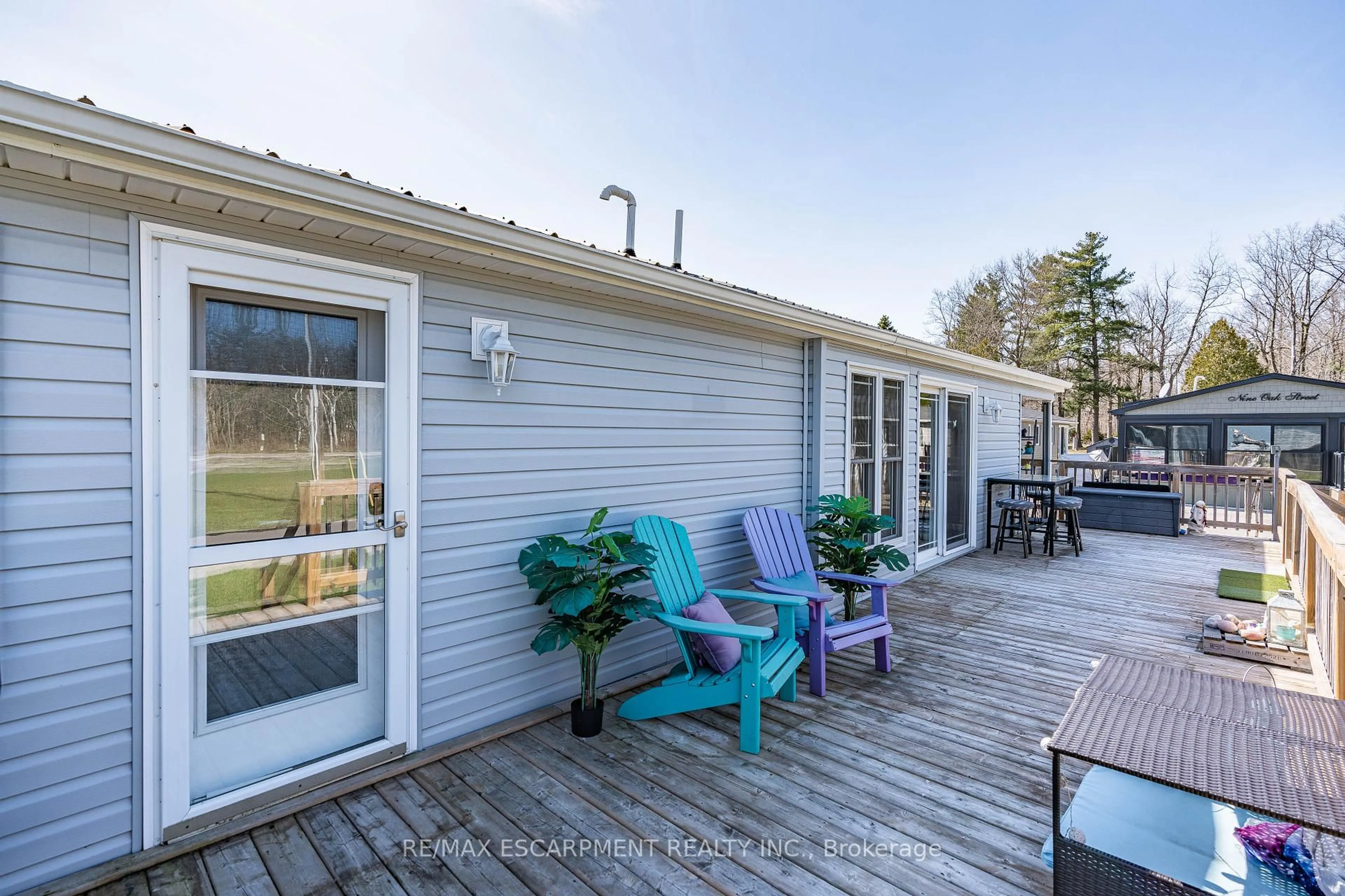 Patio, water/lake/river/ocean view for 4449 Milburough Line #10 Oak Street, Burlington Ontario L7P 0C5