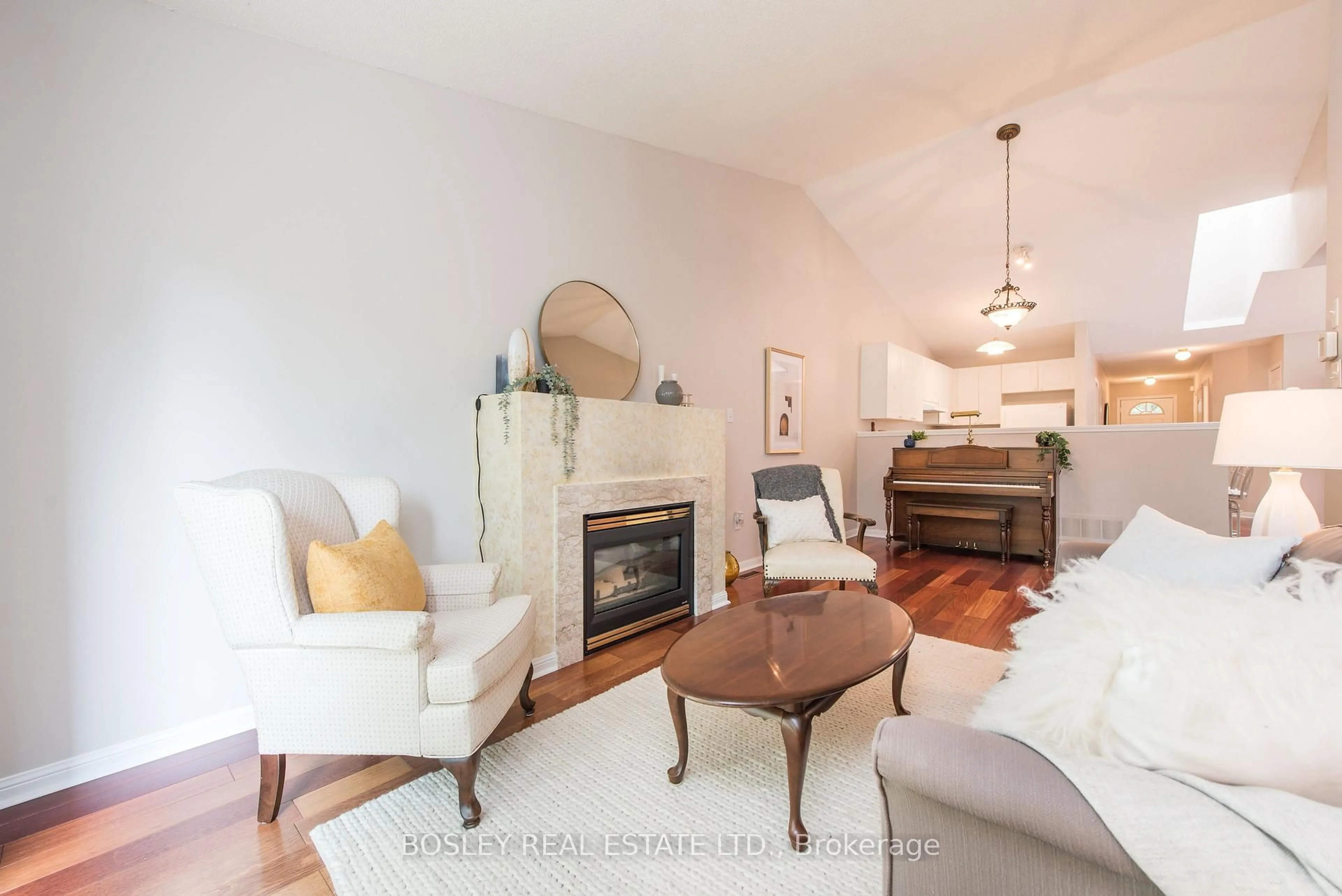 Living room with furniture, unknown for 41 Atwood Ave, Halton Hills Ontario L7G 5Z9