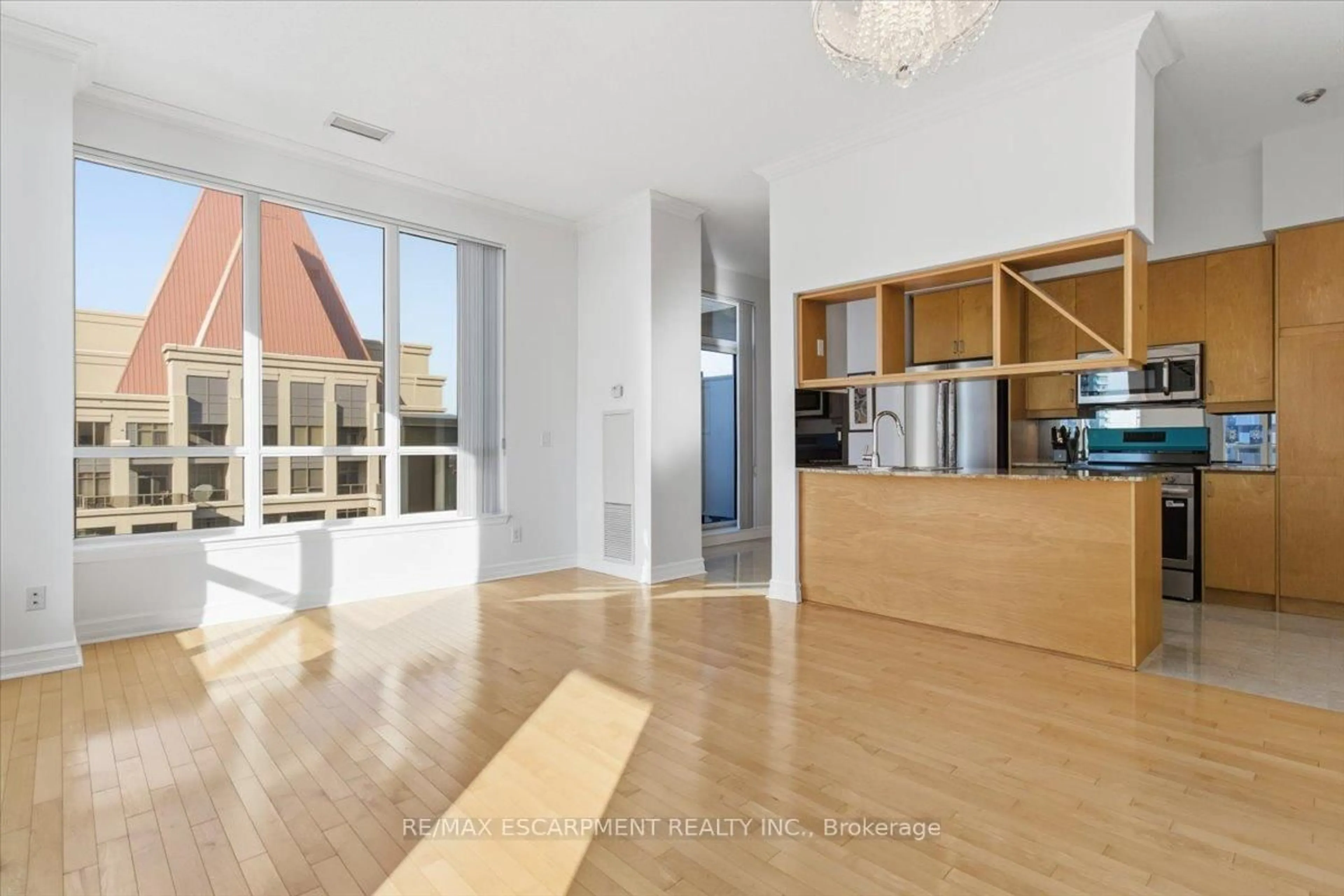 Unknown for 4080 Living Arts Dr #3103, Mississauga Ontario L5B 4N3