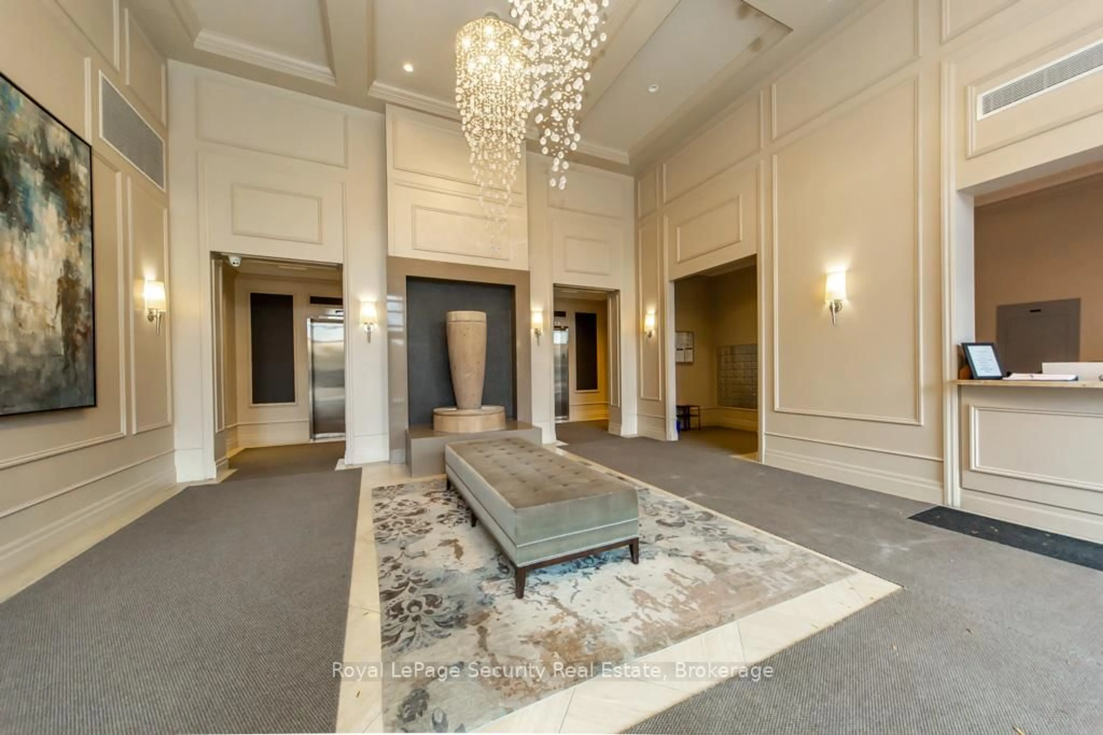Indoor foyer for 38 Fontenay Crt #1402, Toronto Ontario M9A 5H5