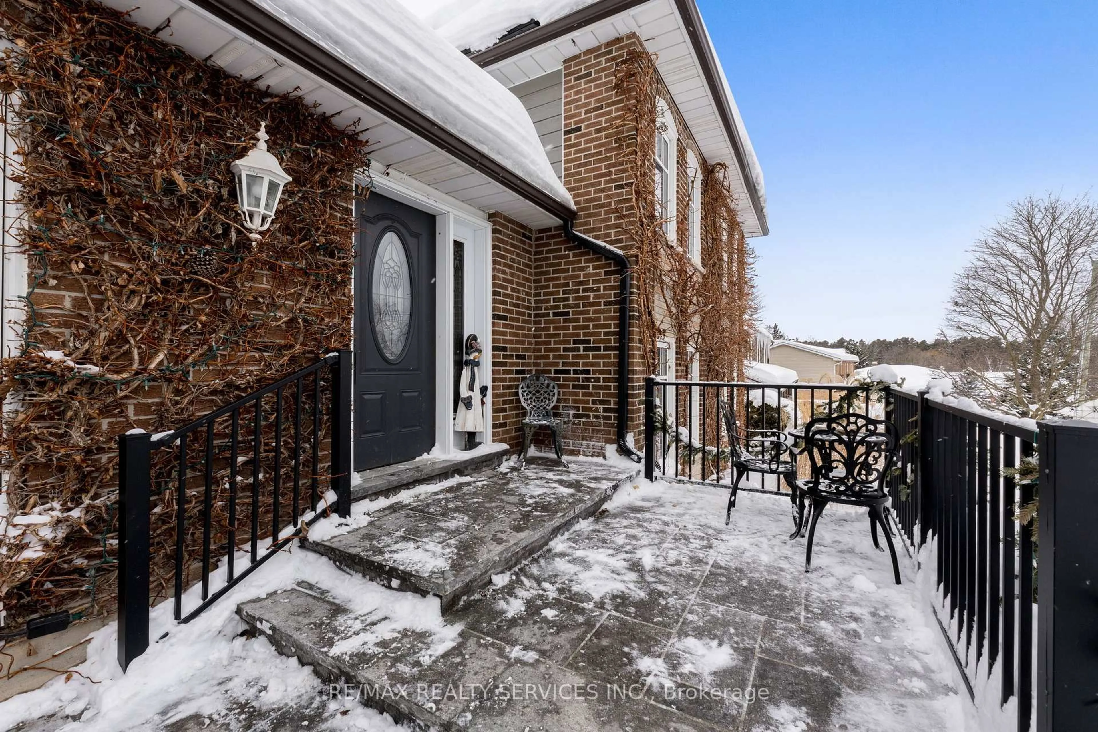 Unknown for 25 Orsi Rd, Caledon Ontario L7C 1H6